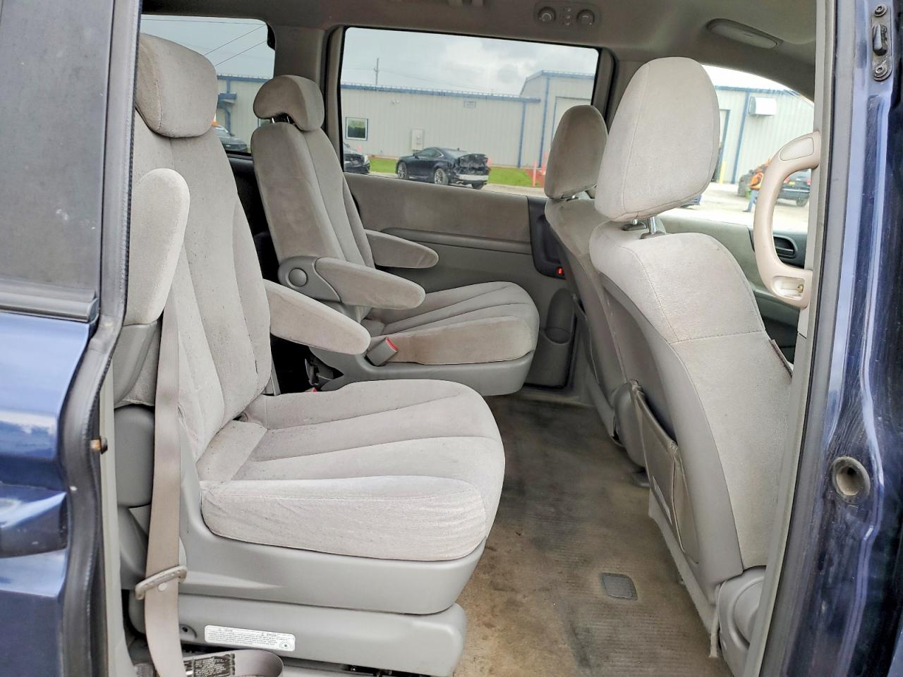 2006 Kia Sedona Lx Blue vin: KNDMB233866039423