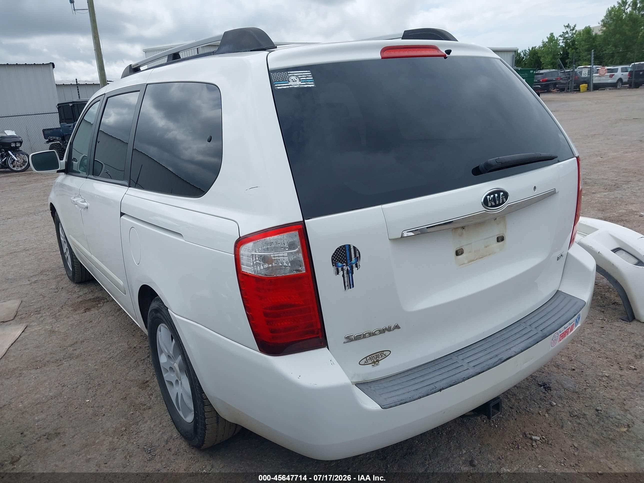 2006 Kia Sedona Ex/lx White vin: KNDMB233866071773