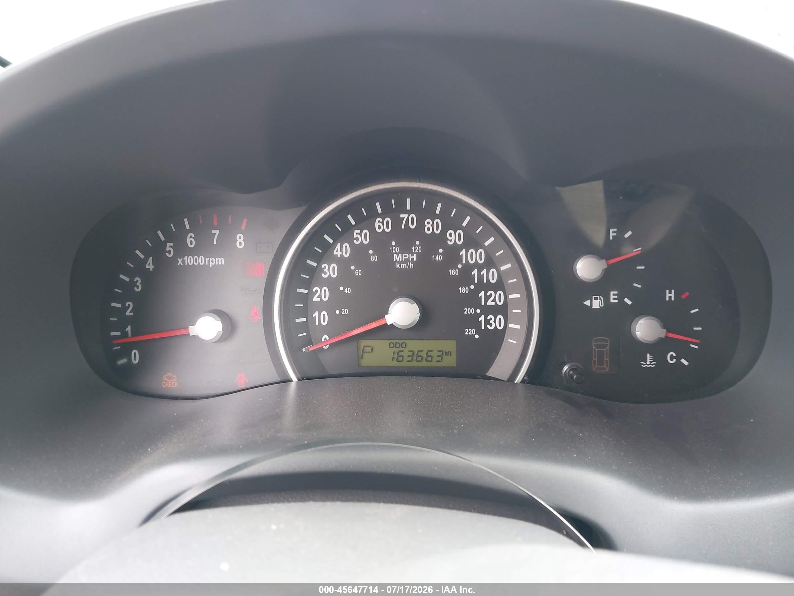 2006 Kia Sedona Ex/lx White vin: KNDMB233866071773