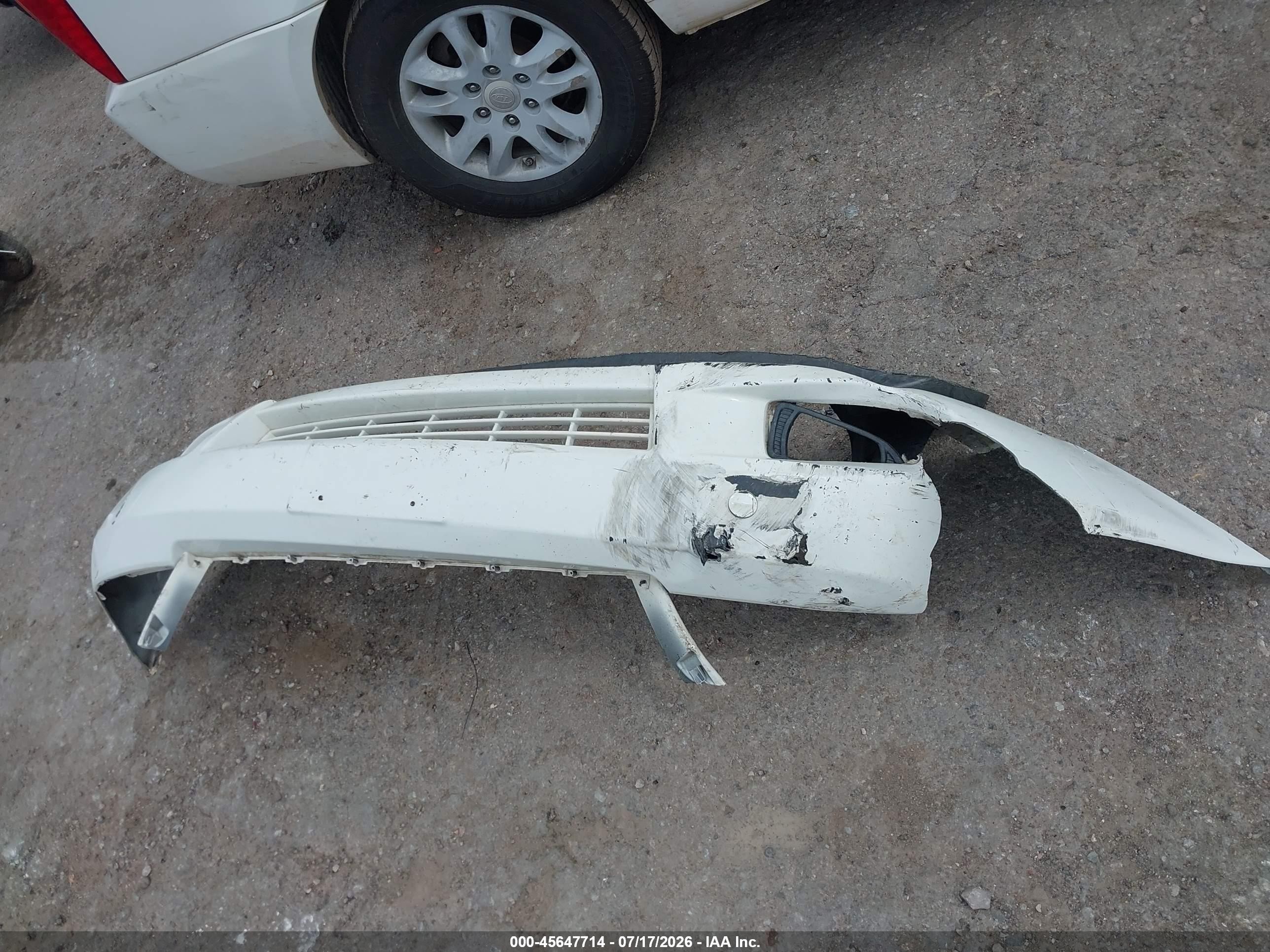 2006 Kia Sedona Ex/lx White vin: KNDMB233866071773