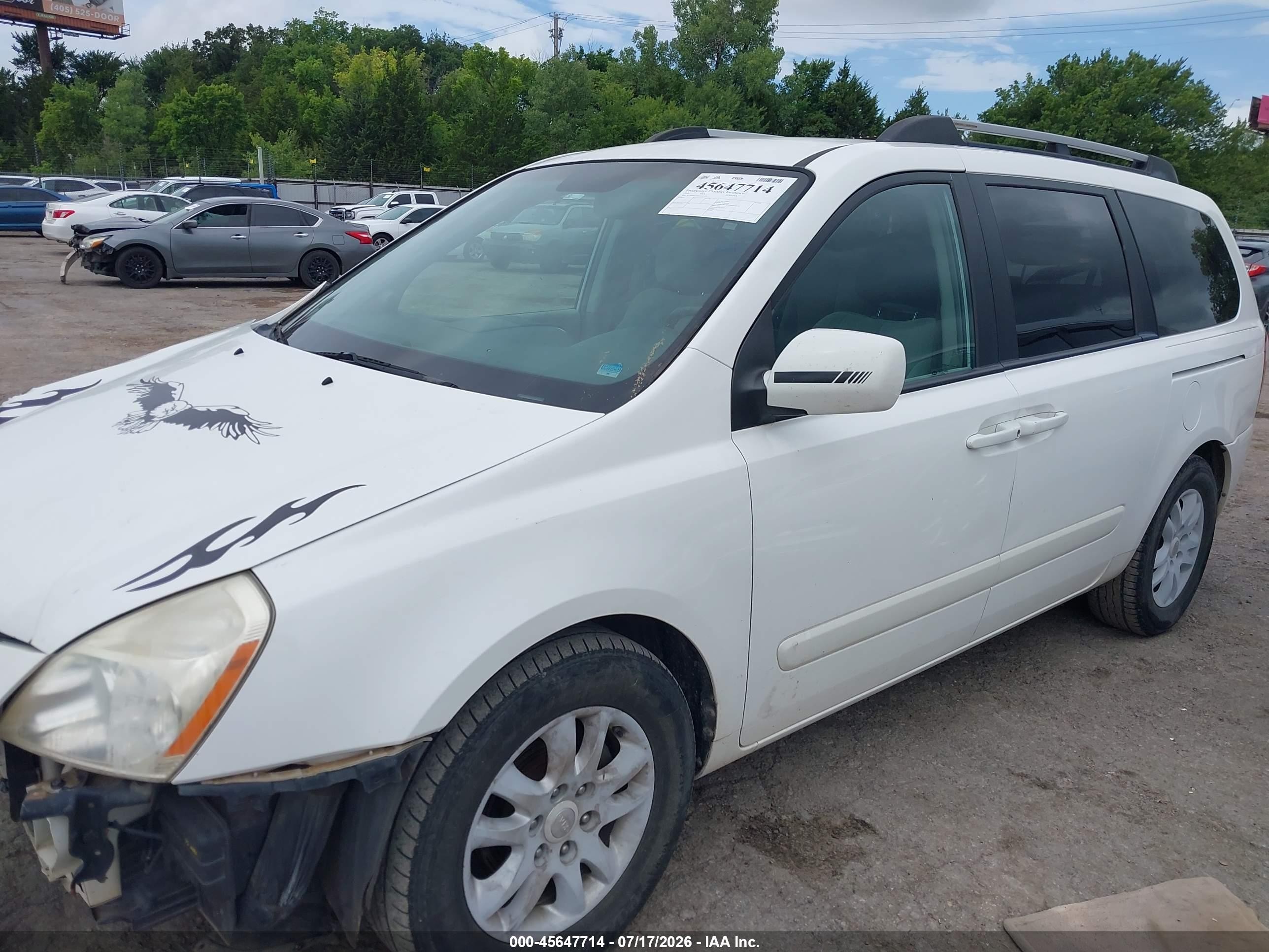 2006 Kia Sedona Ex/lx White vin: KNDMB233866071773