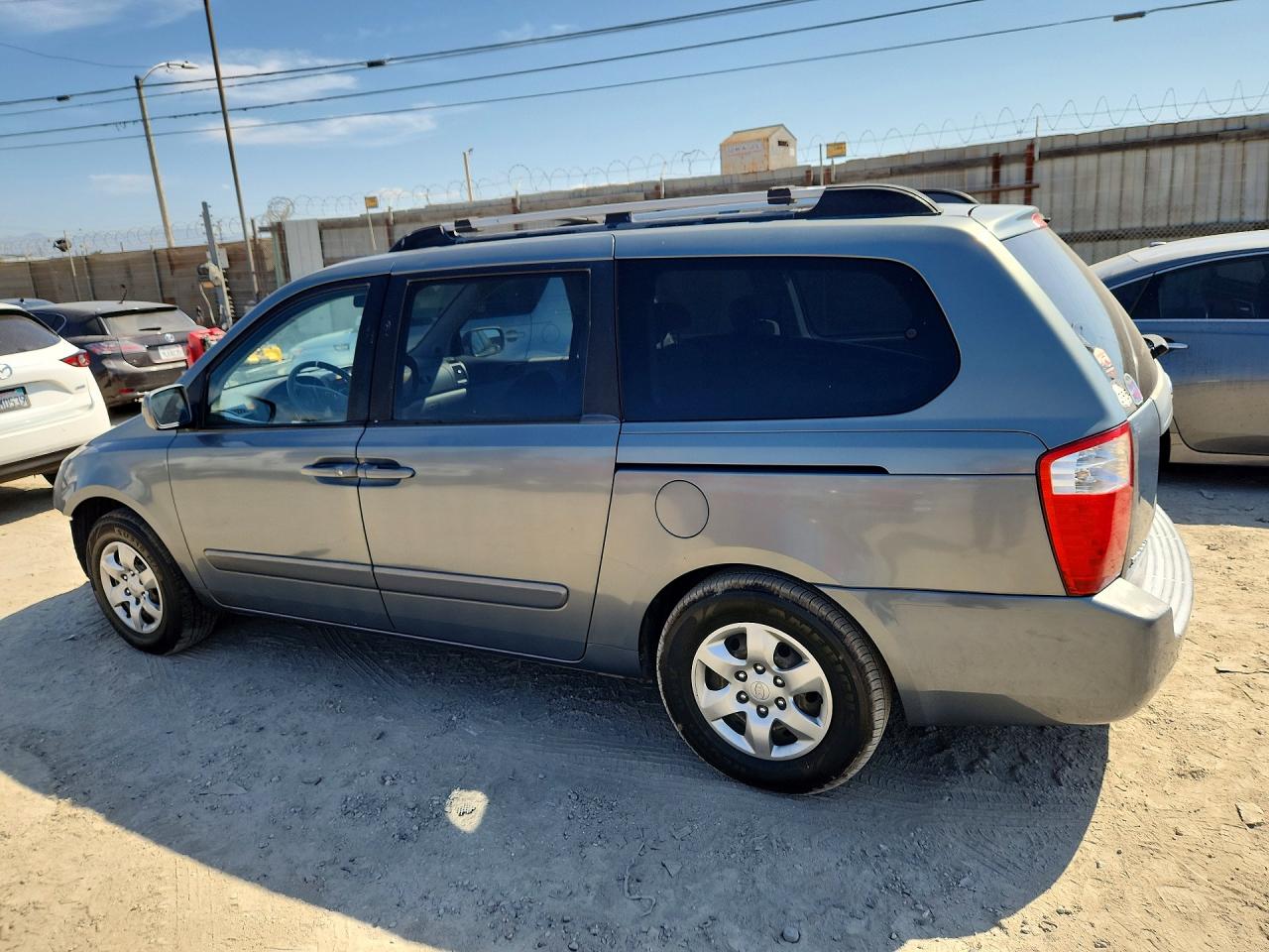 2008 Kia Sedona Lx Blue vin: KNDMB233886232903