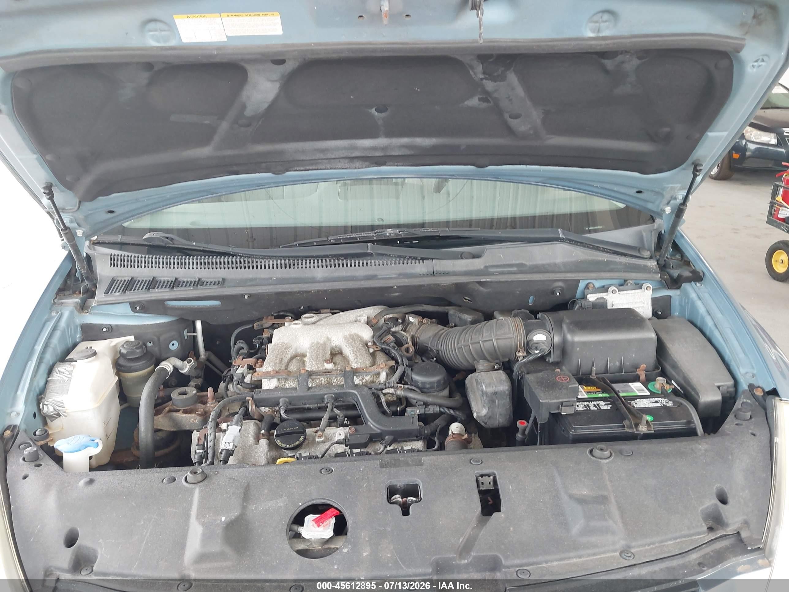 2008 Kia Sedona Ex Blue vin: KNDMB233886238524