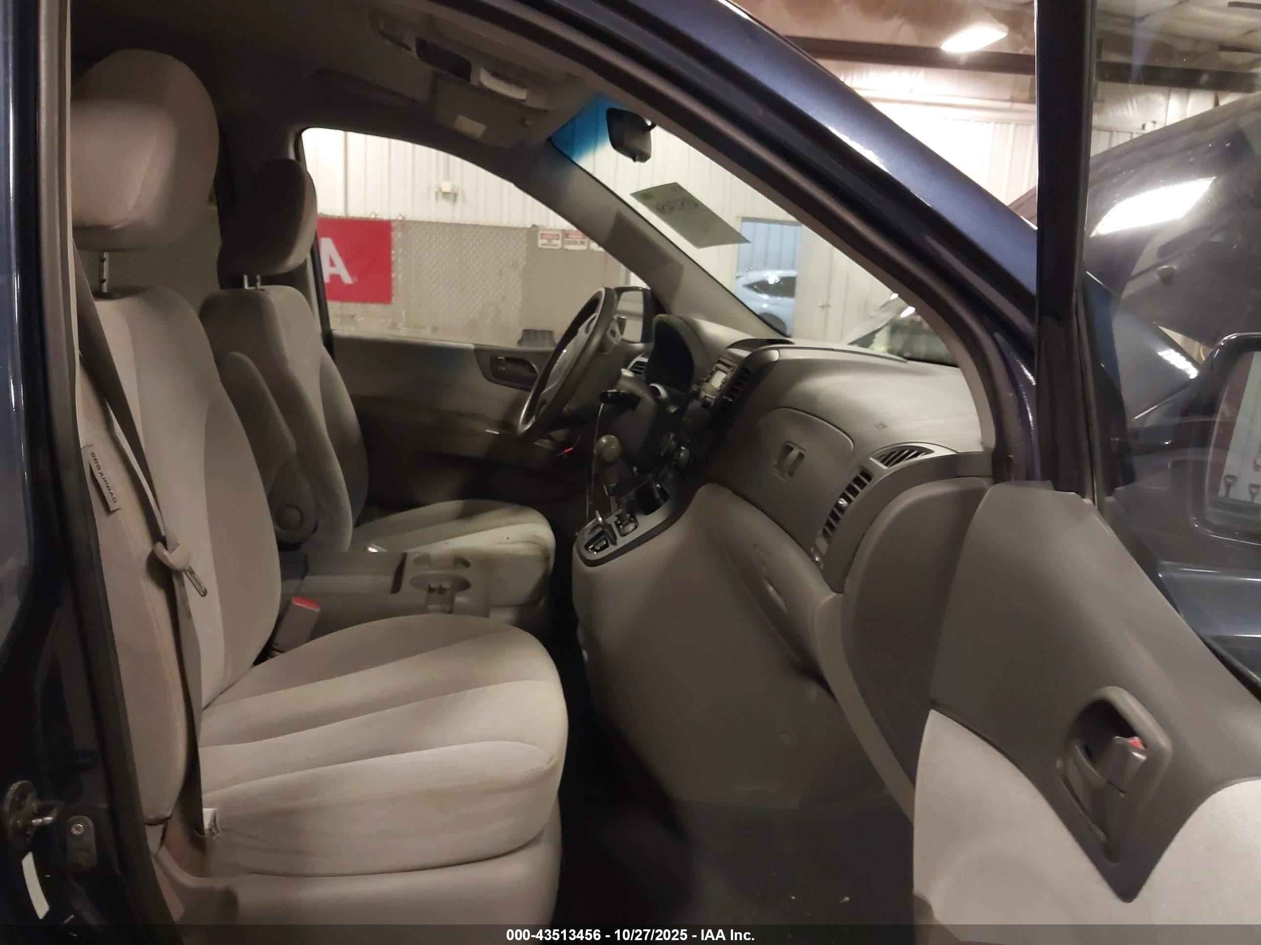 2008 Kia Sedona Lx Dark Blue vin: KNDMB233886258644