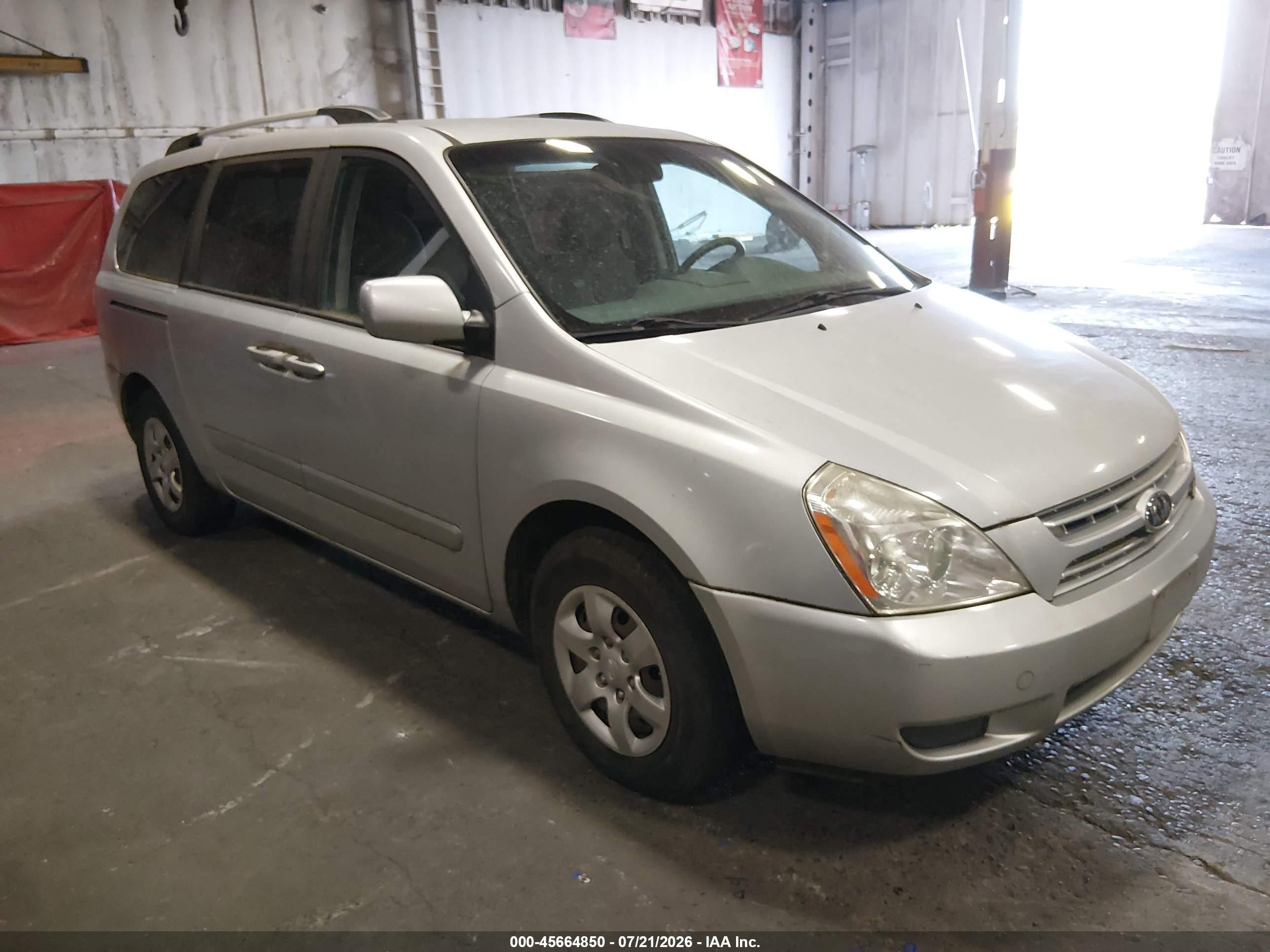 2009 Kia Sedona Lx Silver vin: KNDMB233896300649