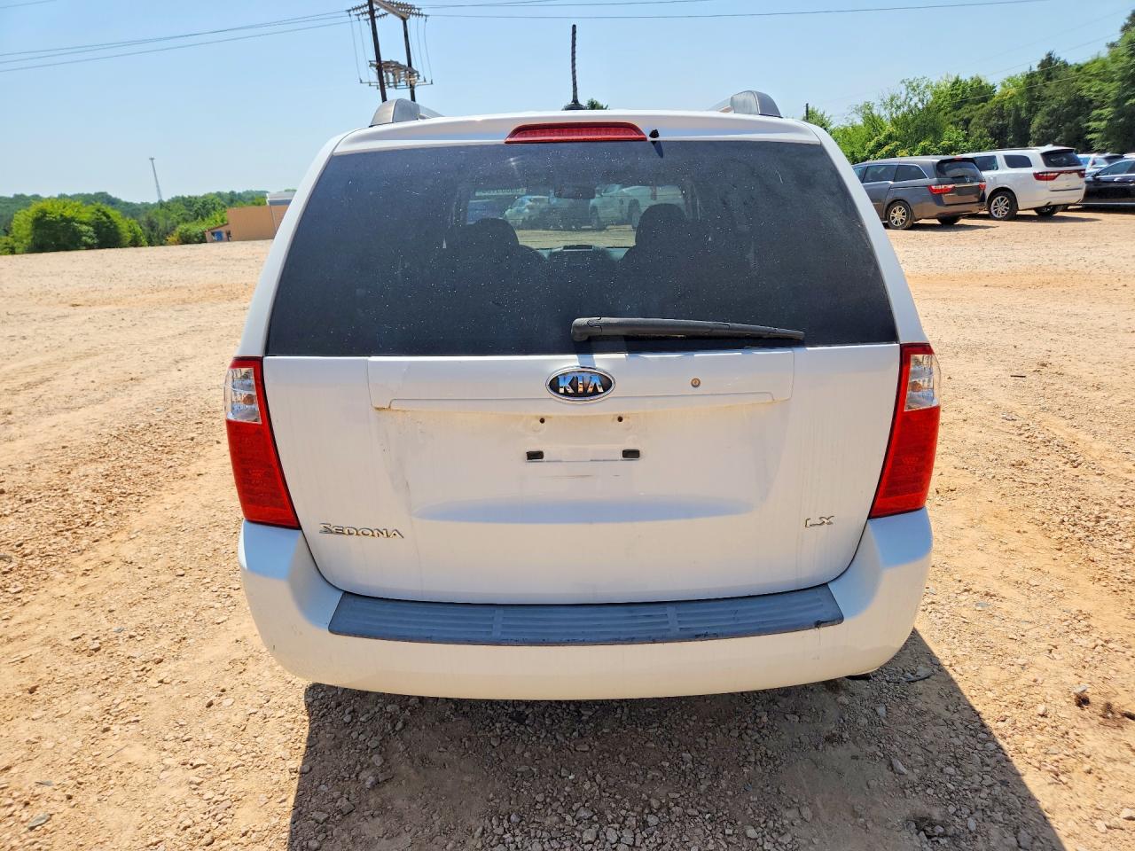 2009 Kia Sedona Lx White vin: KNDMB233896311103
