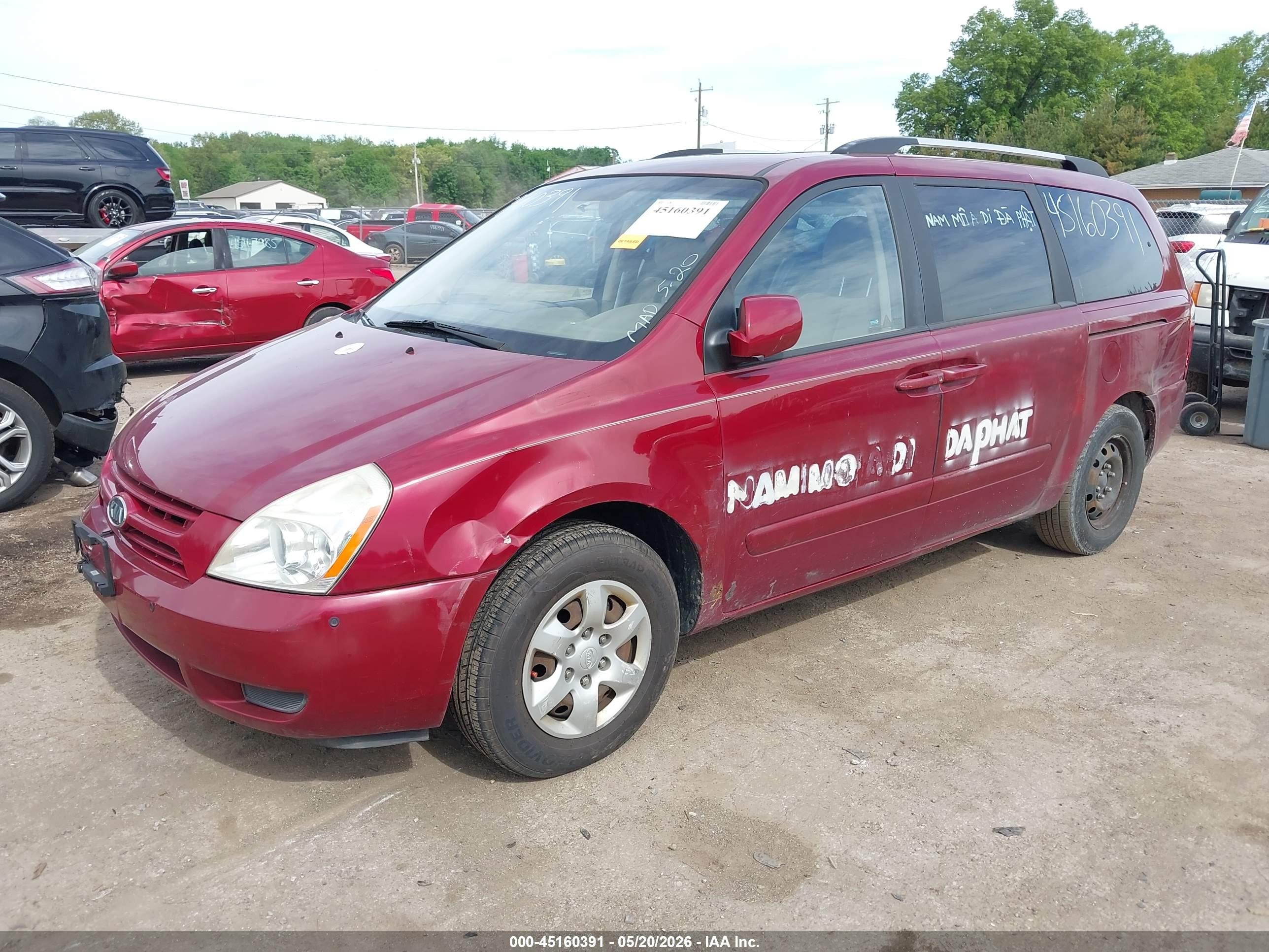 2009 Kia Sedona Lx Red vin: KNDMB233896321405