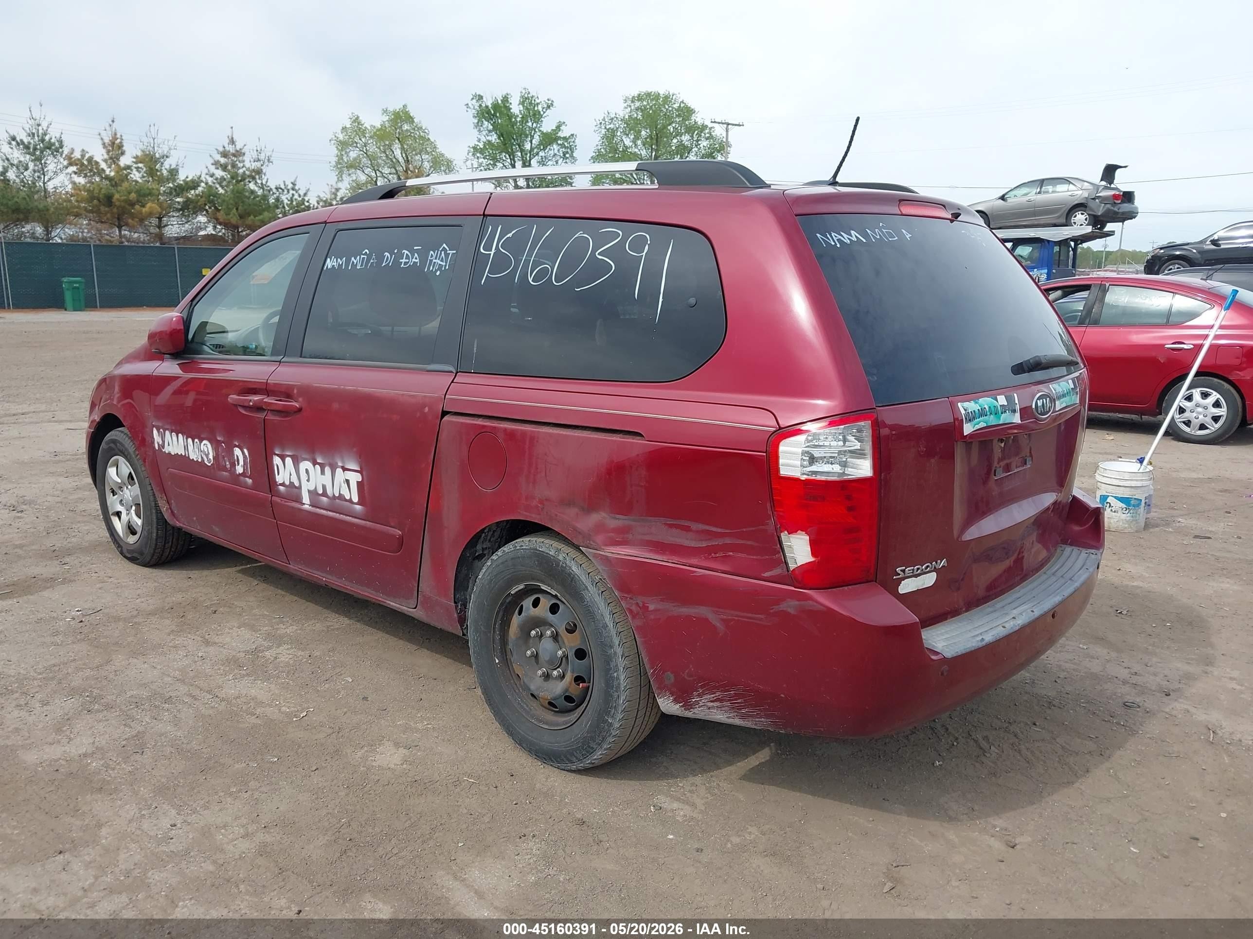 2009 Kia Sedona Lx Red vin: KNDMB233896321405