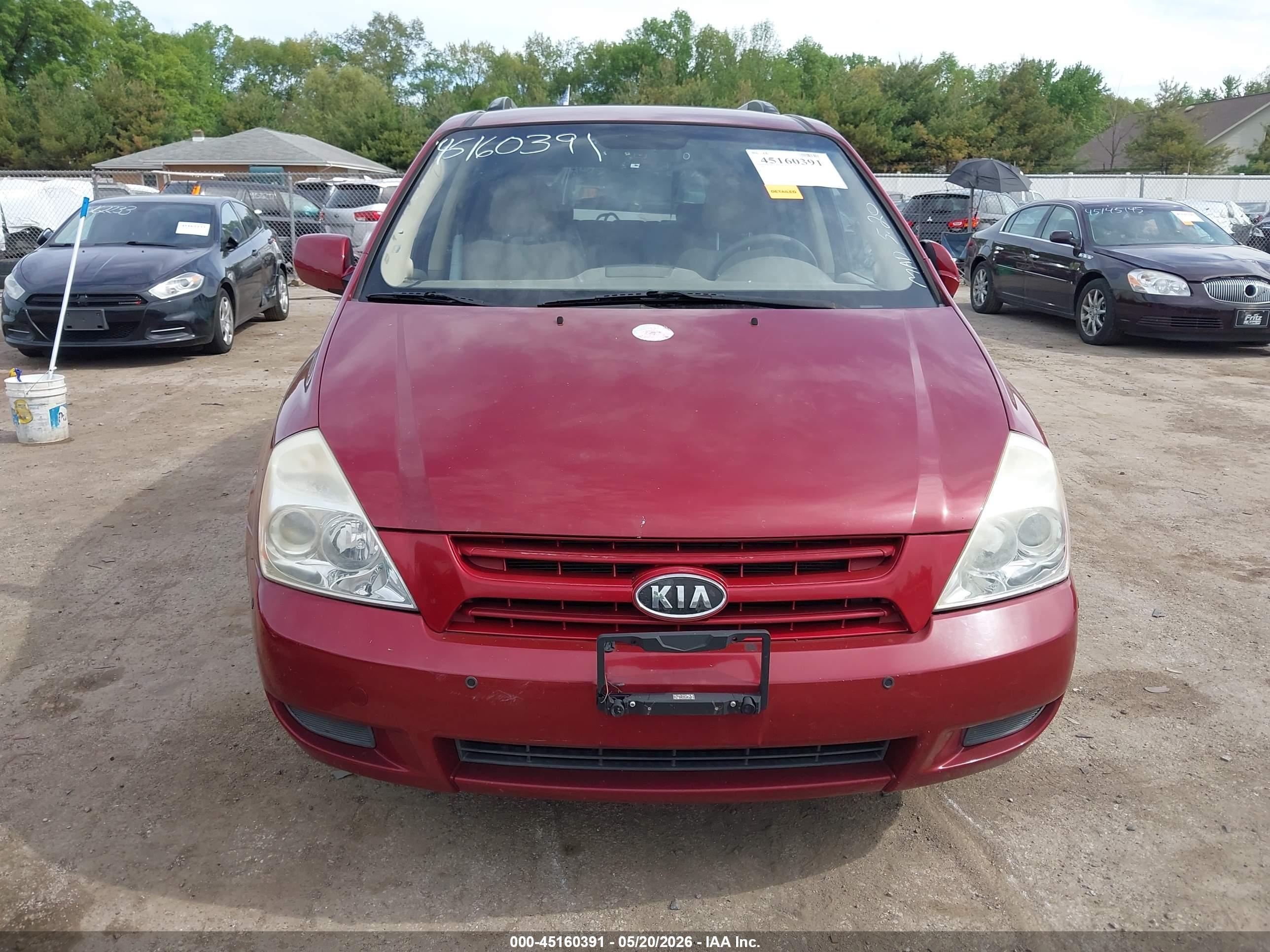2009 Kia Sedona Lx Red vin: KNDMB233896321405