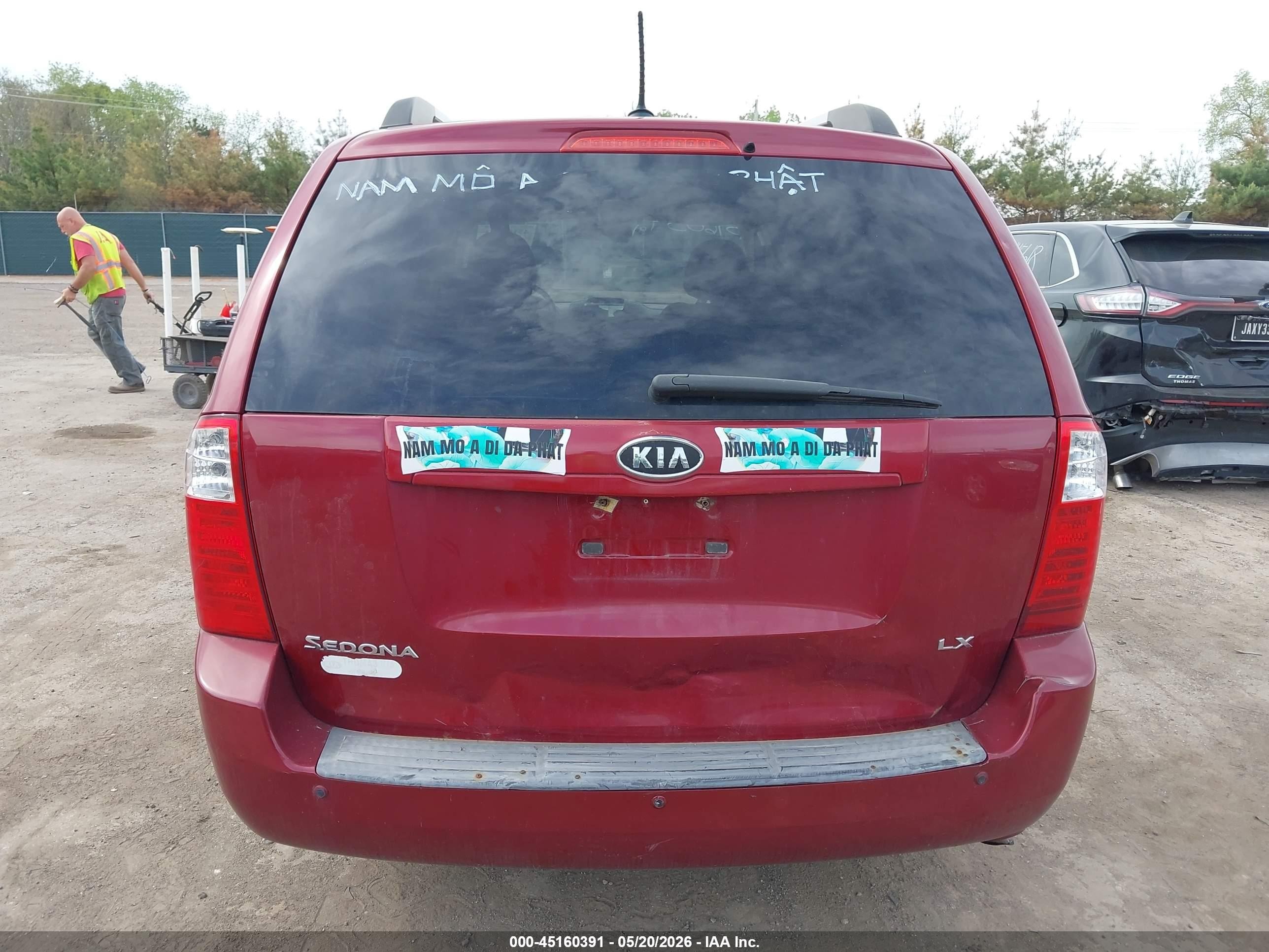 2009 Kia Sedona Lx Red vin: KNDMB233896321405