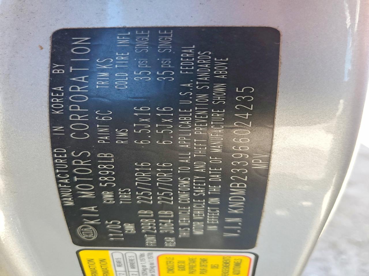 2006 Kia Sedona Lx Silver vin: KNDMB233966024235