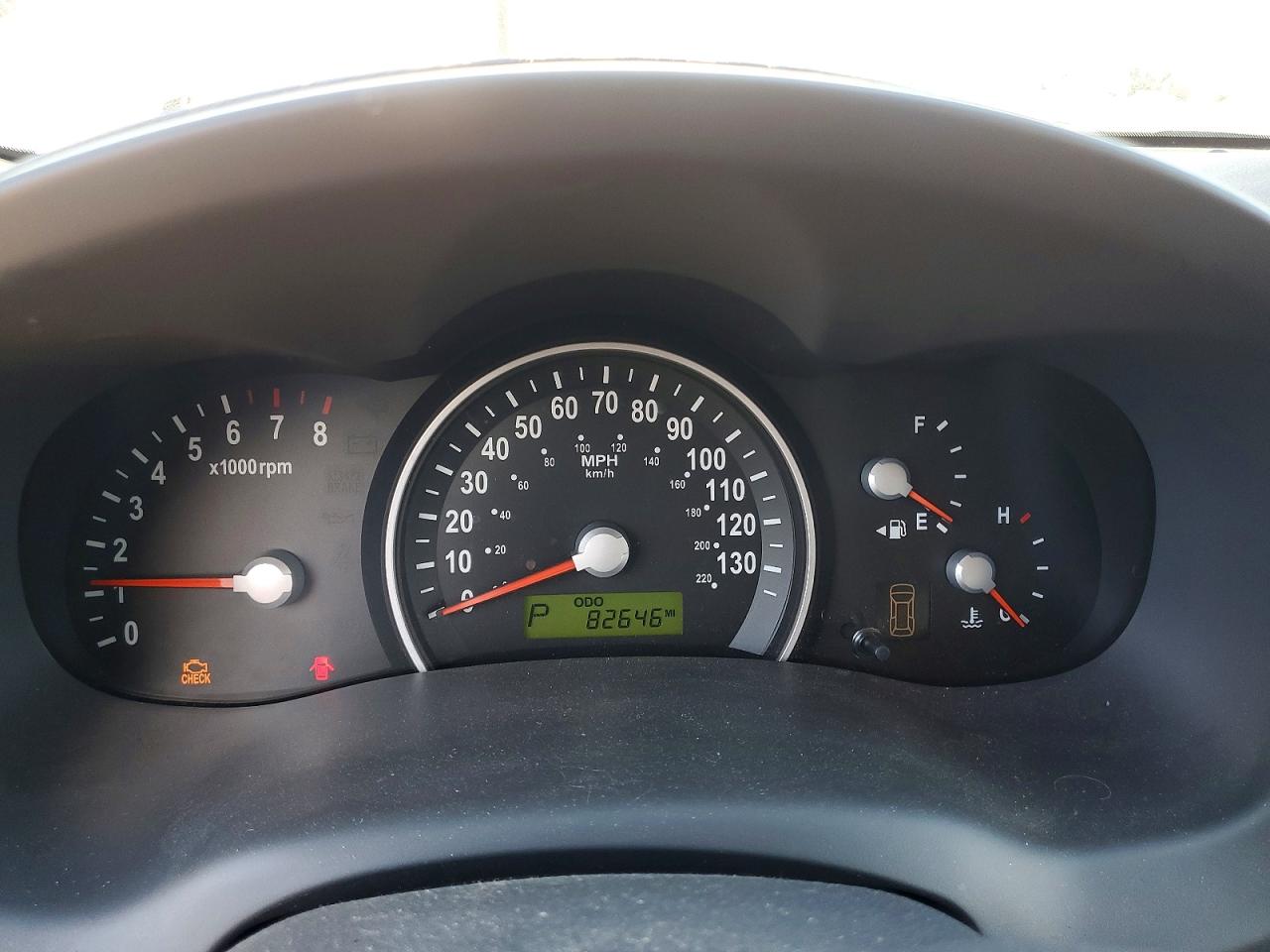 2006 Kia Sedona Lx Silver vin: KNDMB233966024235