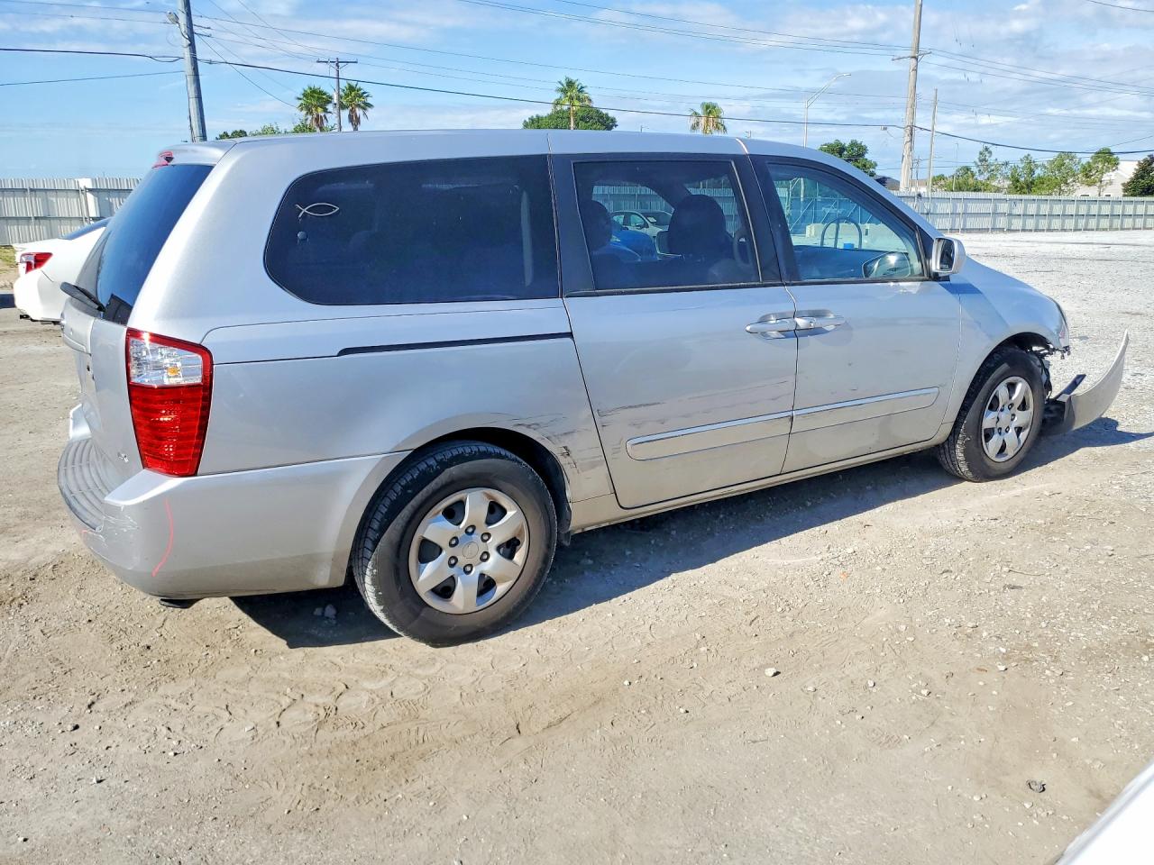 2006 Kia Sedona Lx Silver vin: KNDMB233966024235
