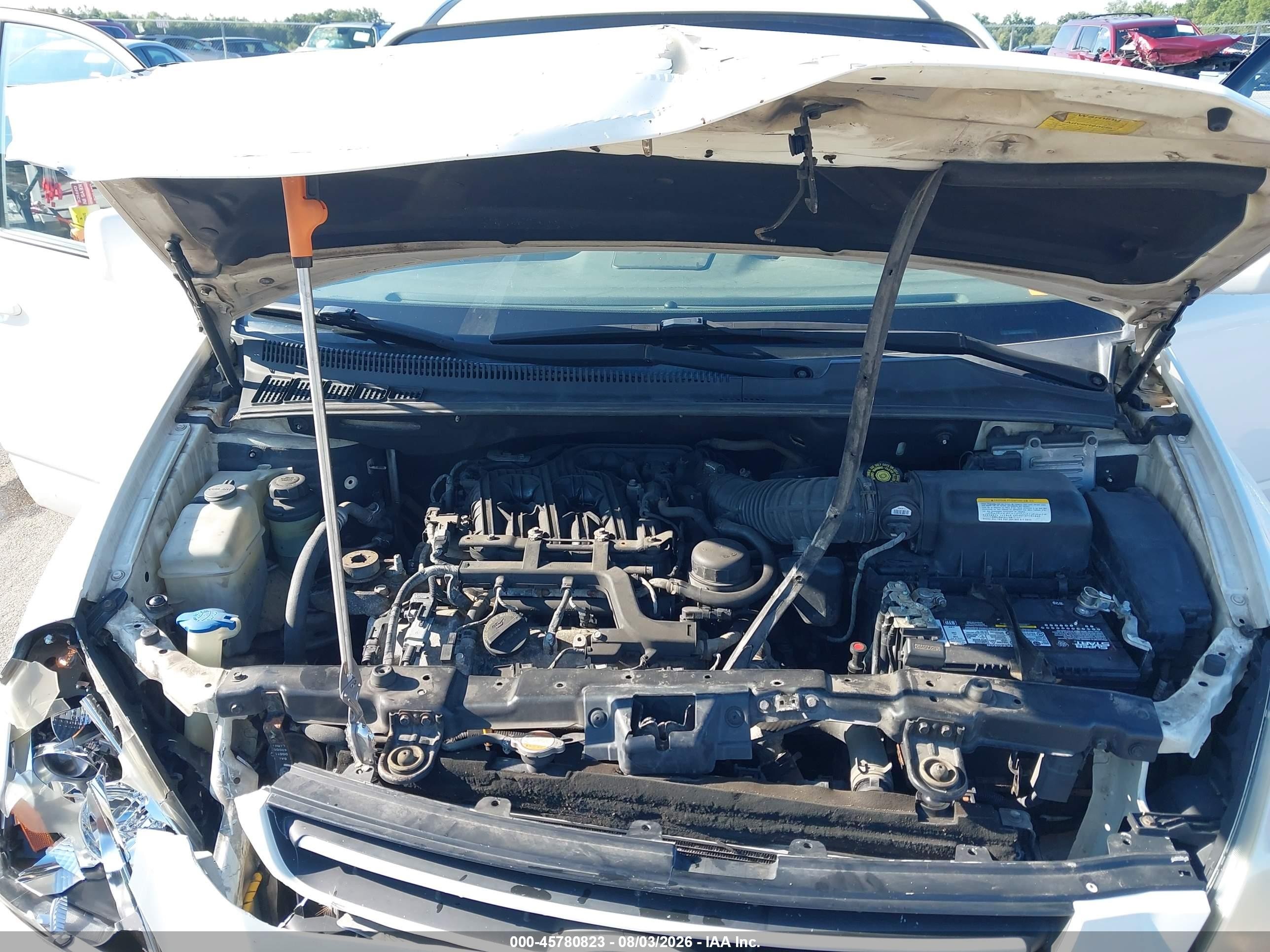 2006 Kia Sedona Ex/lx White vin: KNDMB233966064380