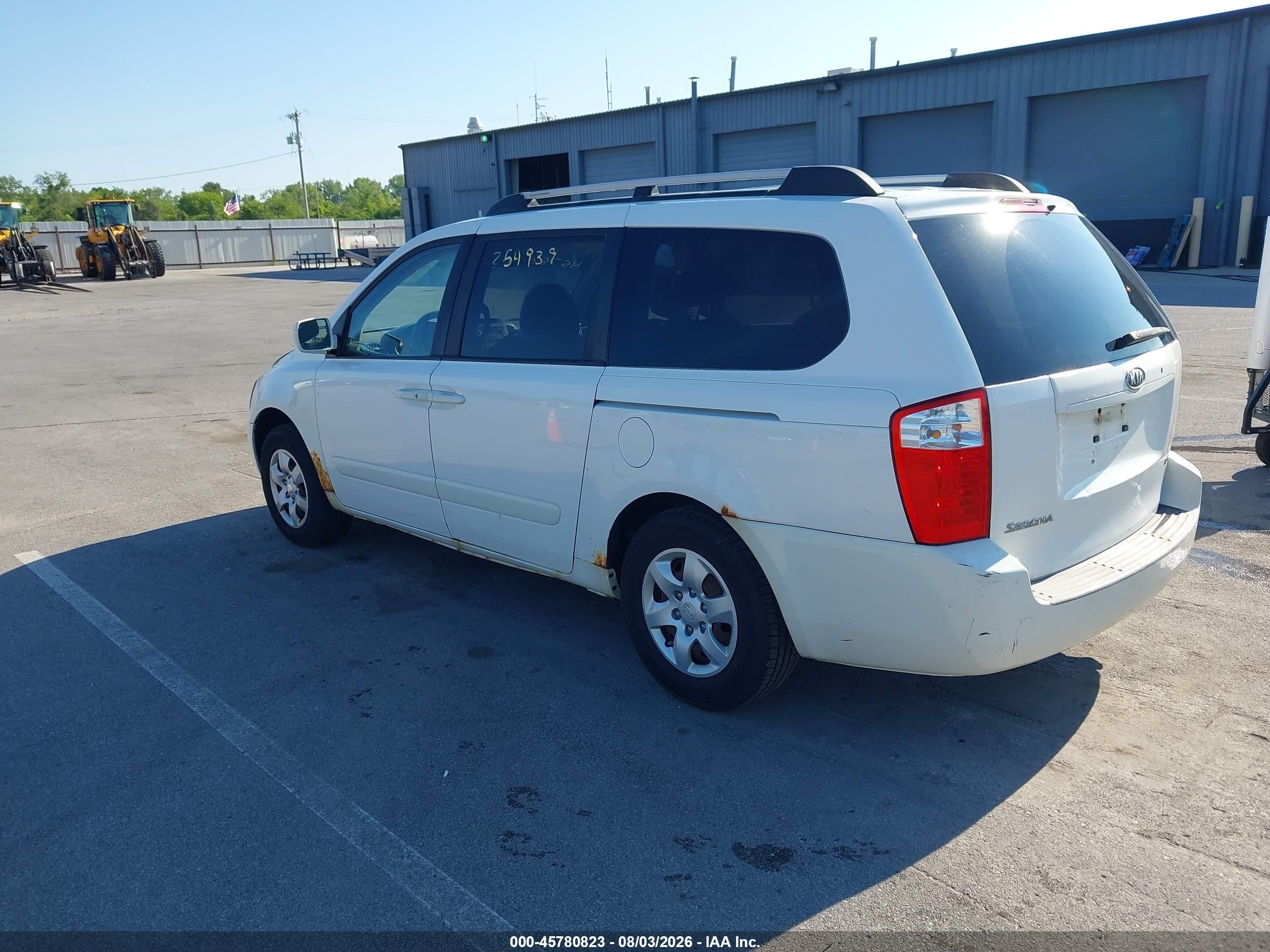 2006 Kia Sedona Ex/lx White vin: KNDMB233966064380