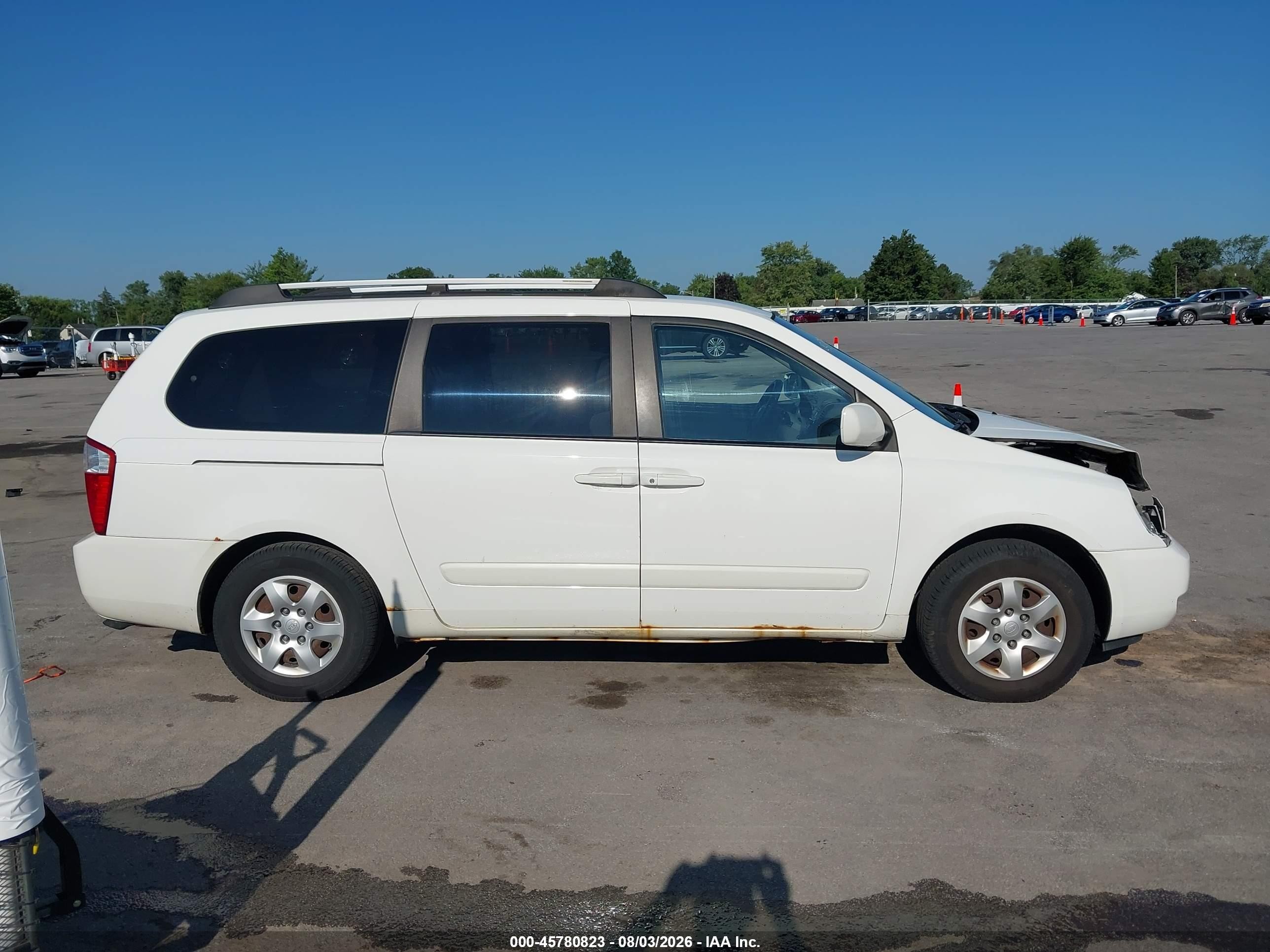 2006 Kia Sedona Ex/lx White vin: KNDMB233966064380