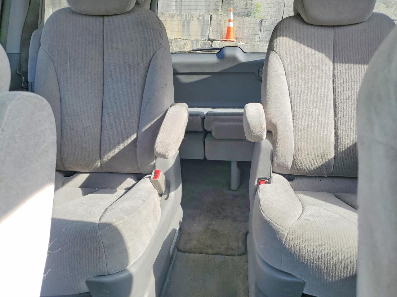 2006 Kia Sedona Lx Blue vin: KNDMB233966079039