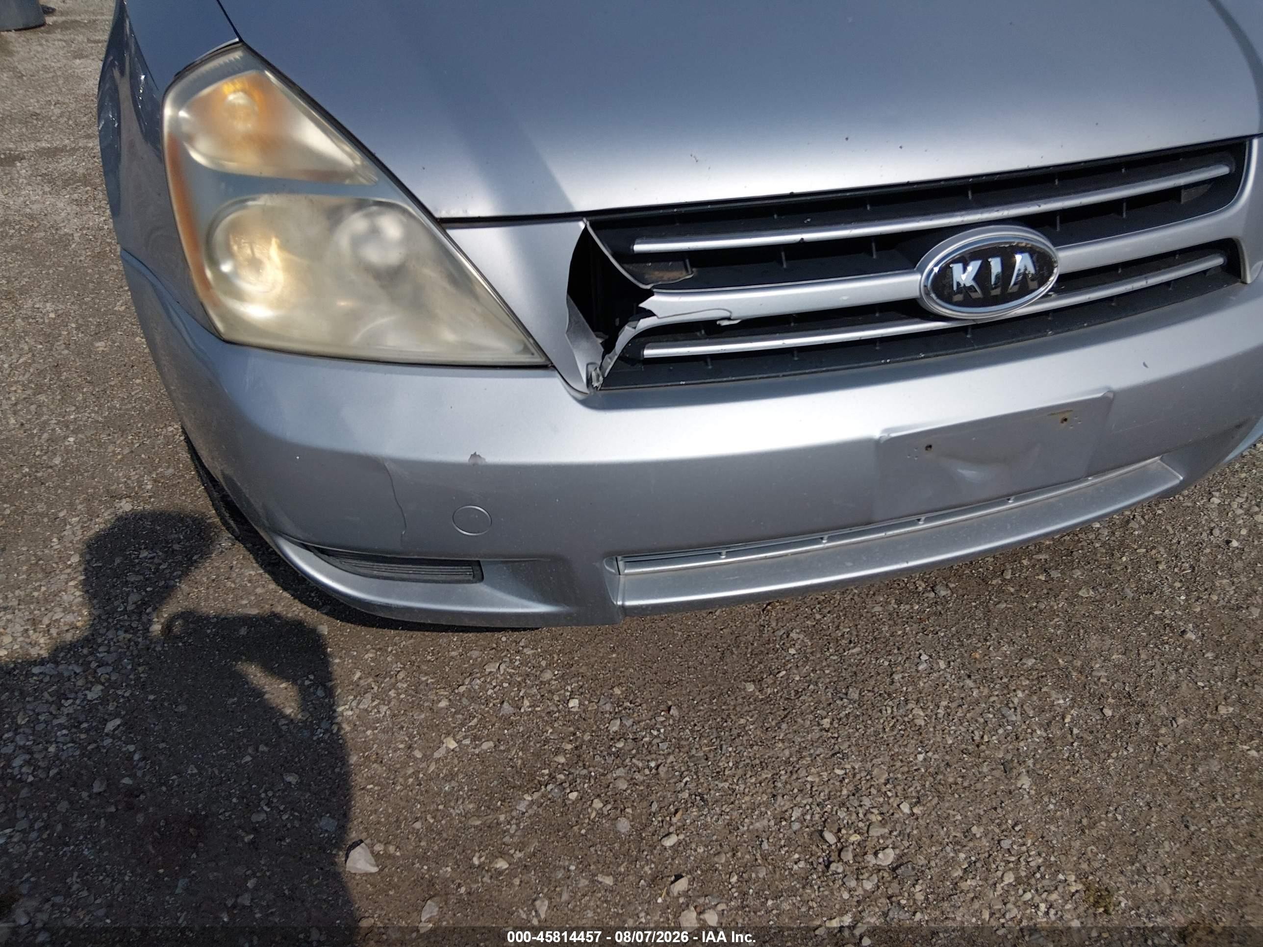 2007 Kia Sedona Lx Silver vin: KNDMB233976110906