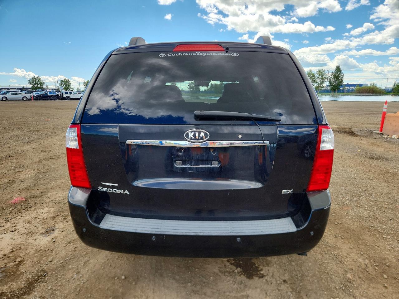 2007 Kia Sedona Base Black vin: KNDMB233976120755