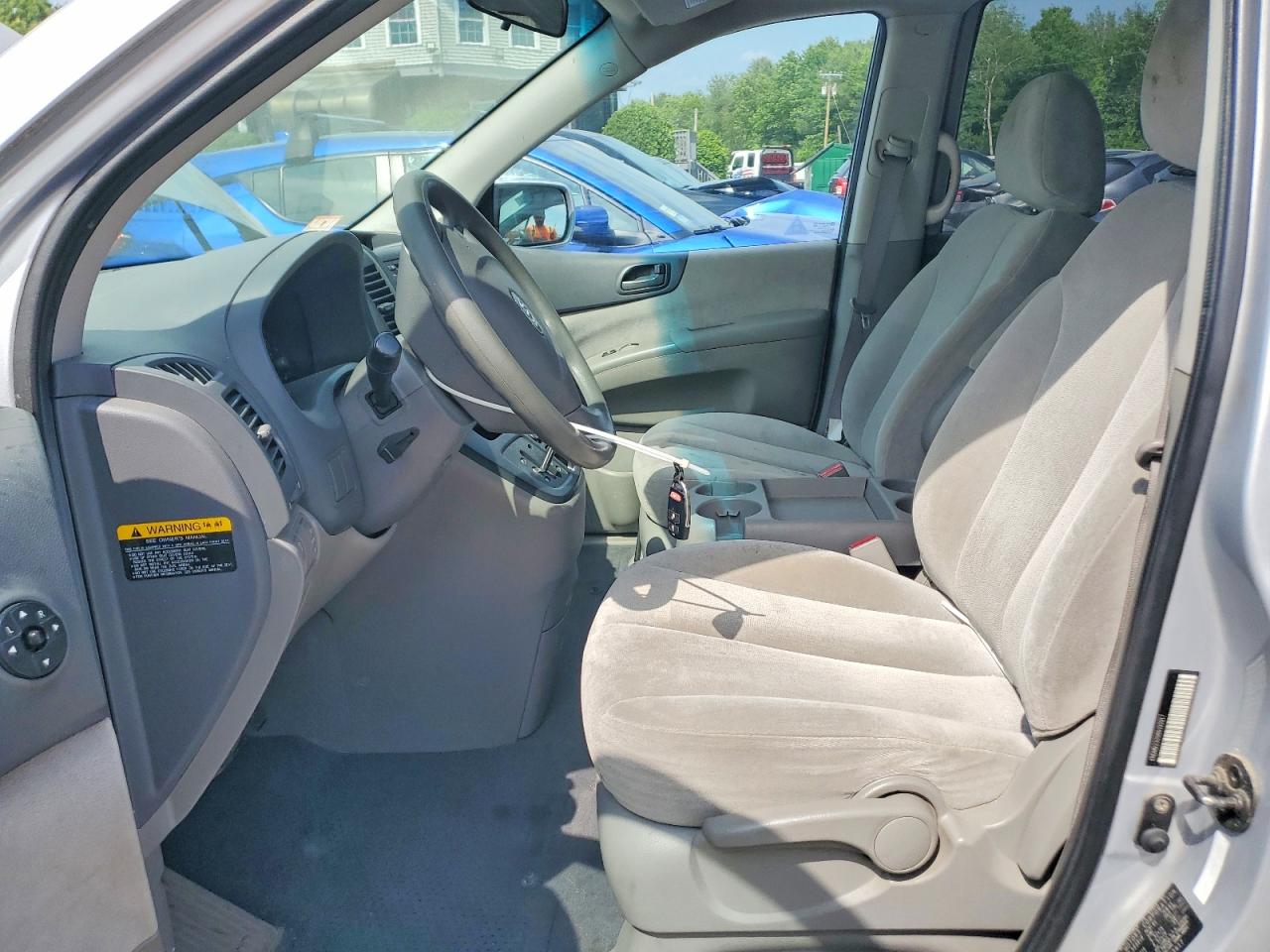 2008 Kia Sedona Lx Silver vin: KNDMB233986193917