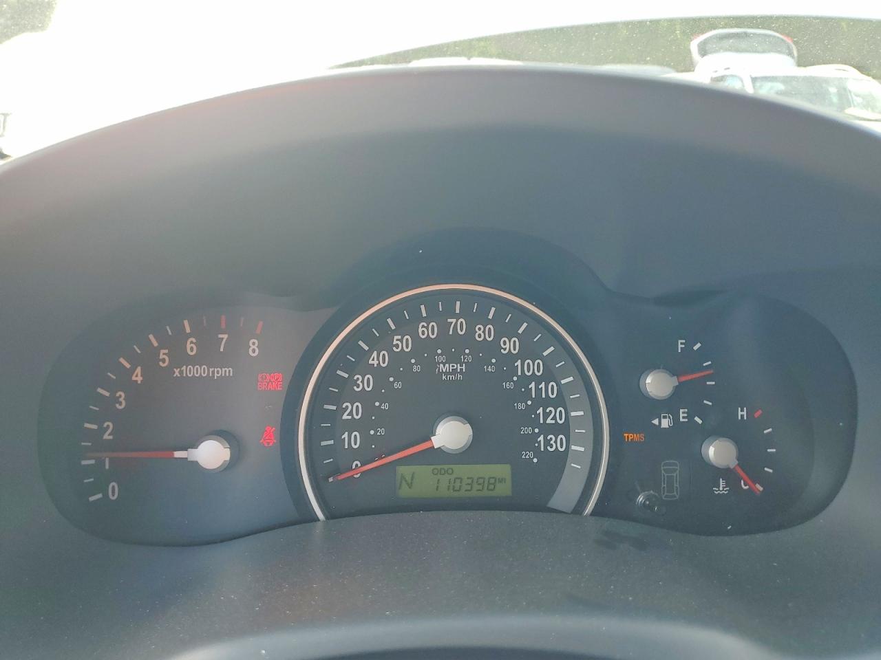 2008 Kia Sedona Lx Silver vin: KNDMB233986193917