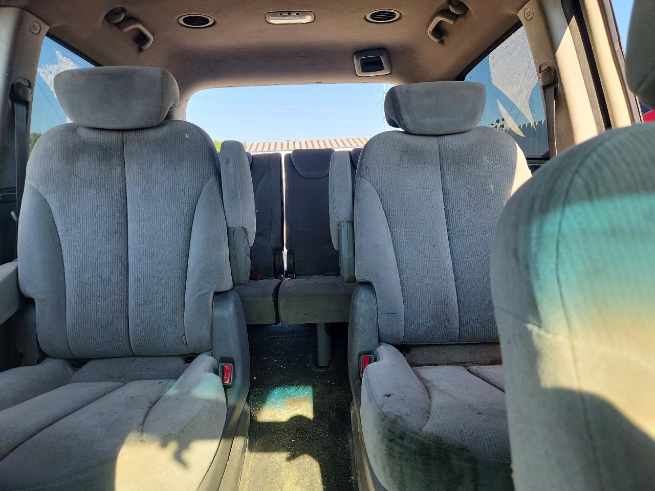2008 Kia Sedona Lx Black vin: KNDMB233986222204