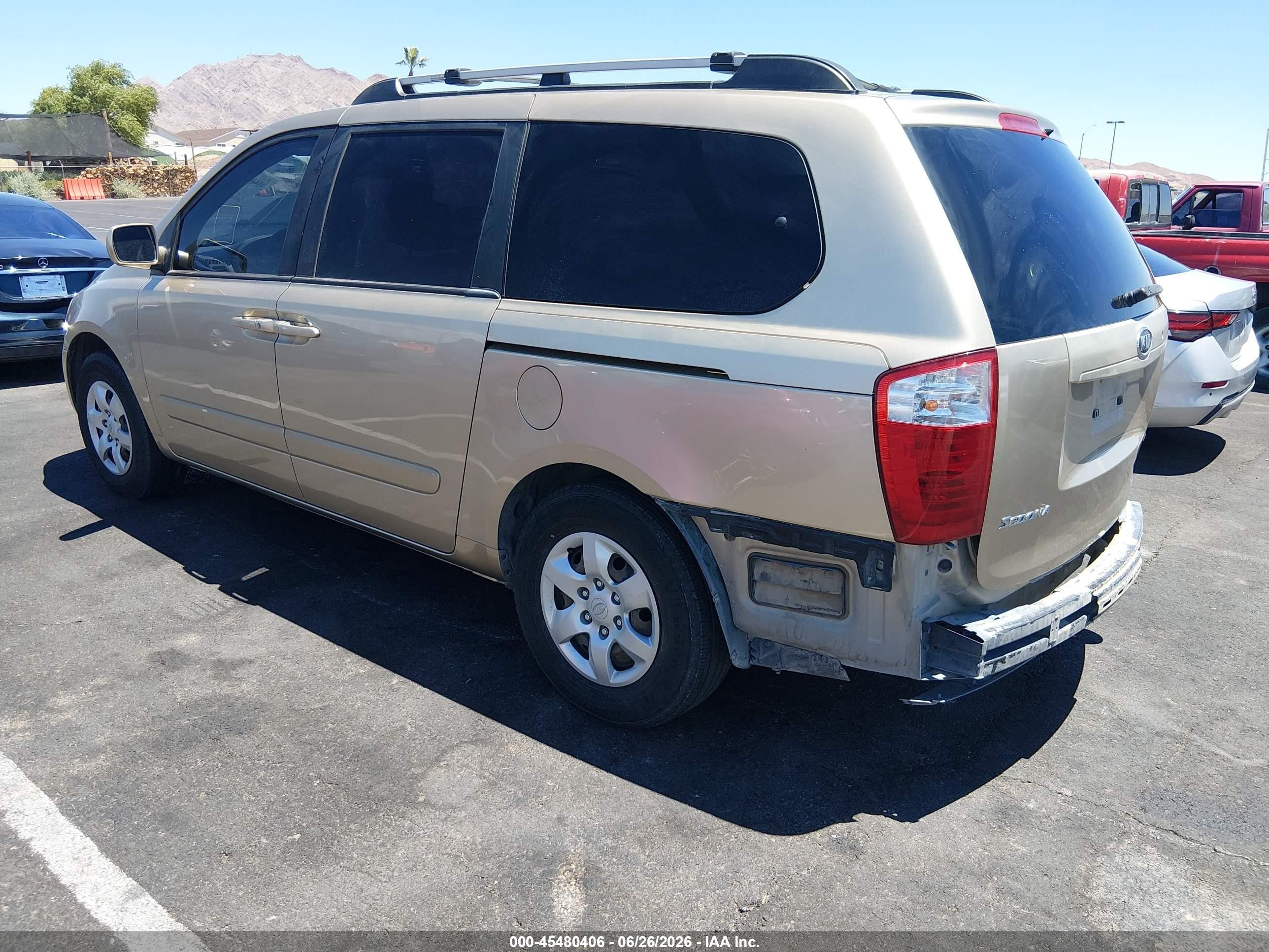 2008 Kia Sedona Lx Tan vin: KNDMB233986244171
