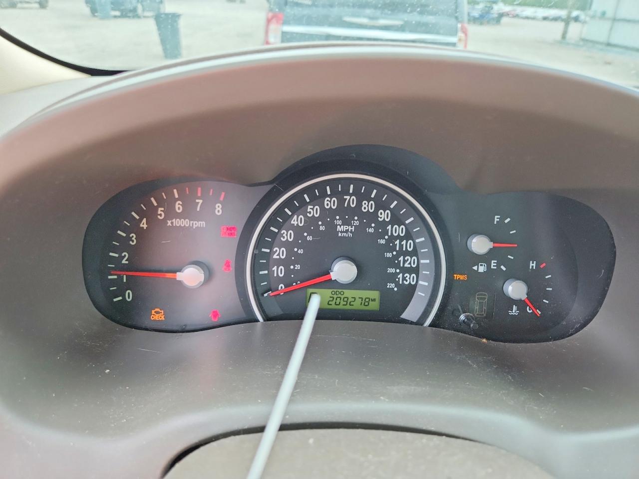 2009 Kia Sedona Lx Gold vin: KNDMB233996279553