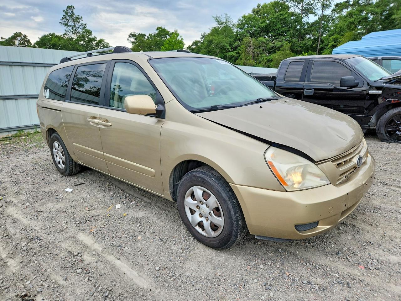 2009 Kia Sedona Lx Gold vin: KNDMB233996279553