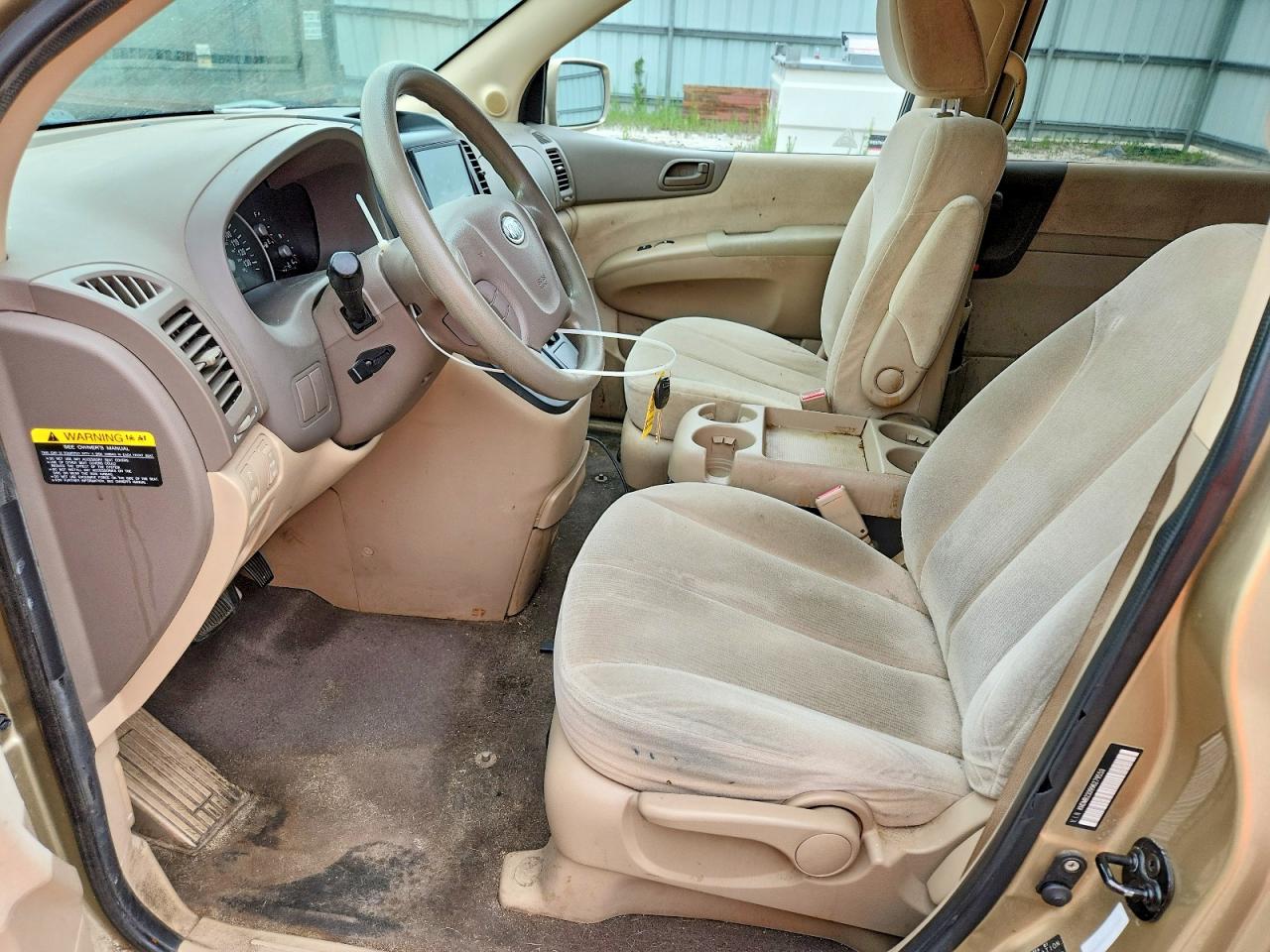2009 Kia Sedona Lx Gold vin: KNDMB233996279553
