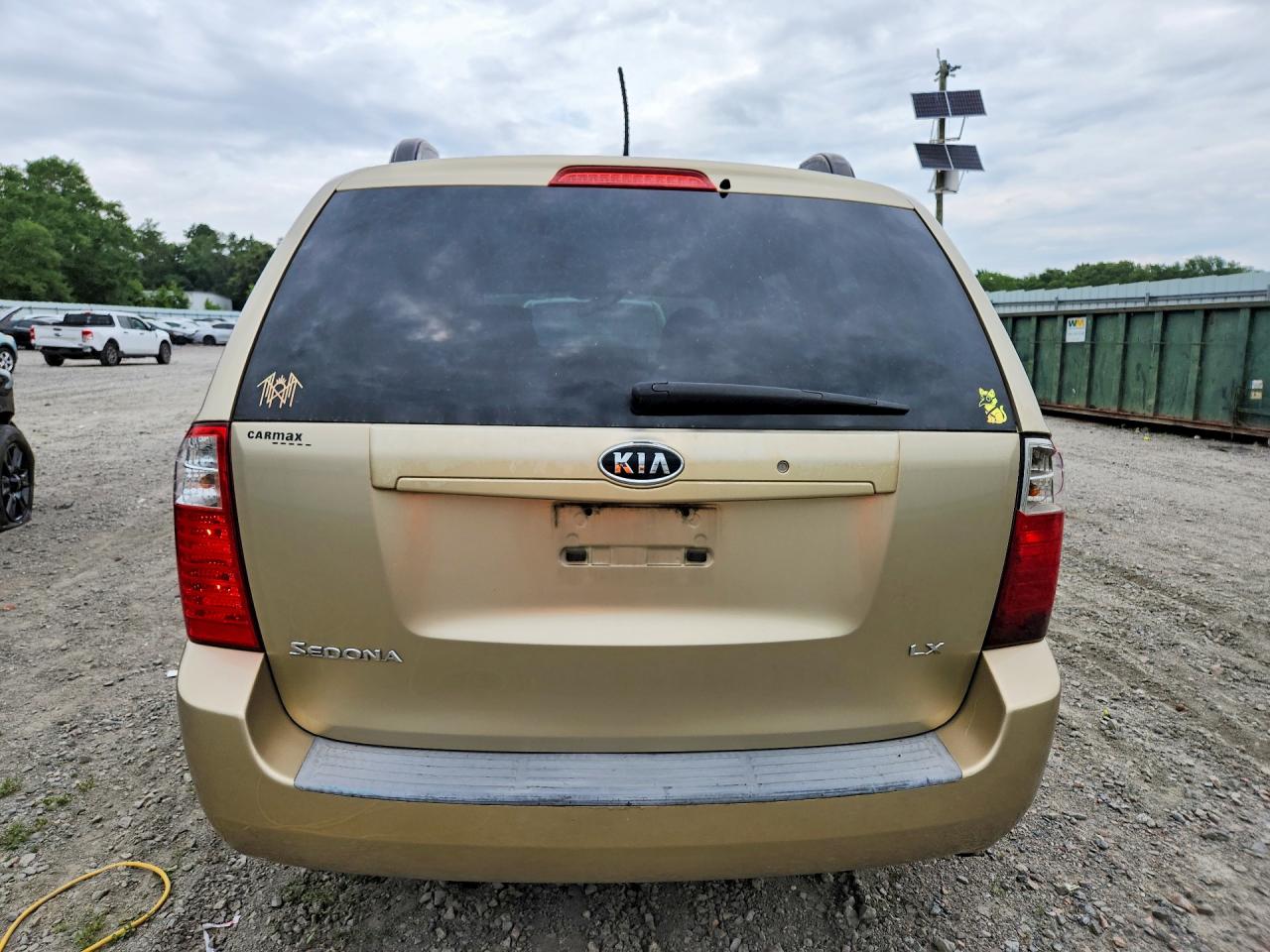 2009 Kia Sedona Lx Gold vin: KNDMB233996279553
