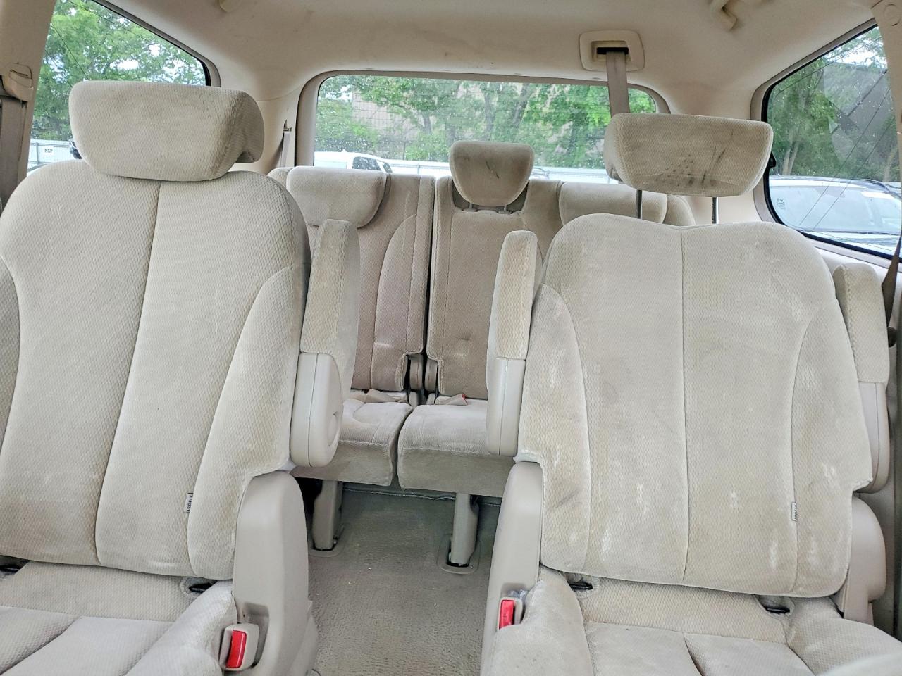 2006 Kia Sedona Lx Beige vin: KNDMB233X66029640