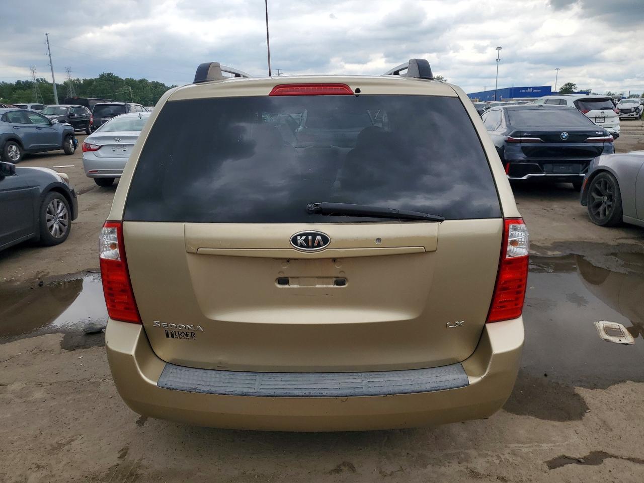 2006 Kia Sedona Lx Gold vin: KNDMB233X66056966