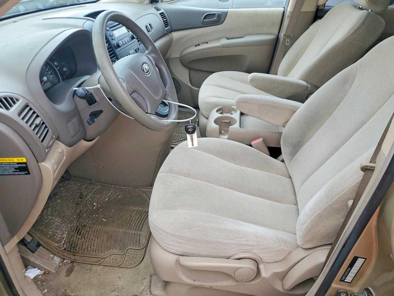 2006 Kia Sedona Lx Gold vin: KNDMB233X66056966