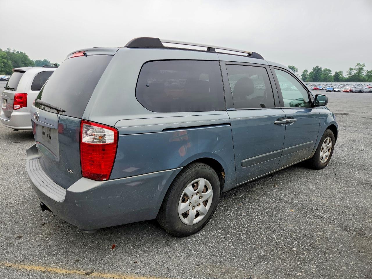 2007 Kia Sedona Base Blue vin: KNDMB233X76110834