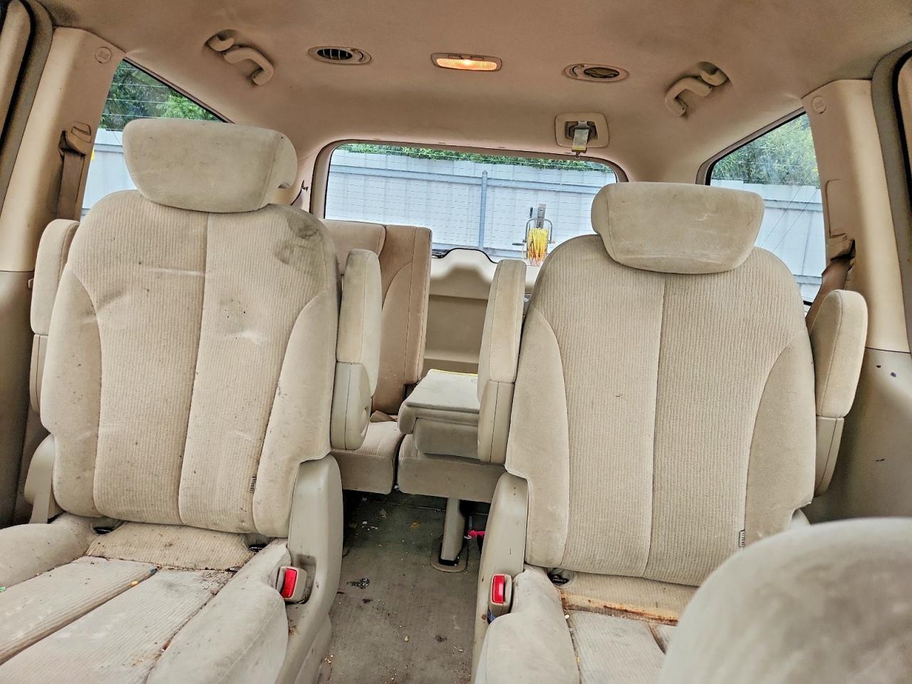 2007 Kia Sedona Base Blue vin: KNDMB233X76110834