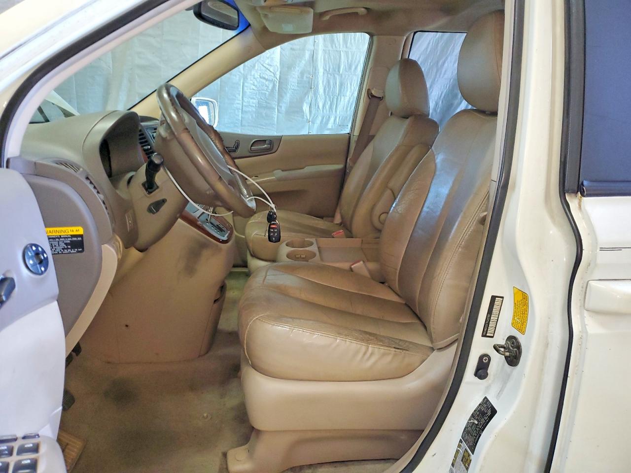 2007 Kia Sedona Base White vin: KNDMB233X76122787
