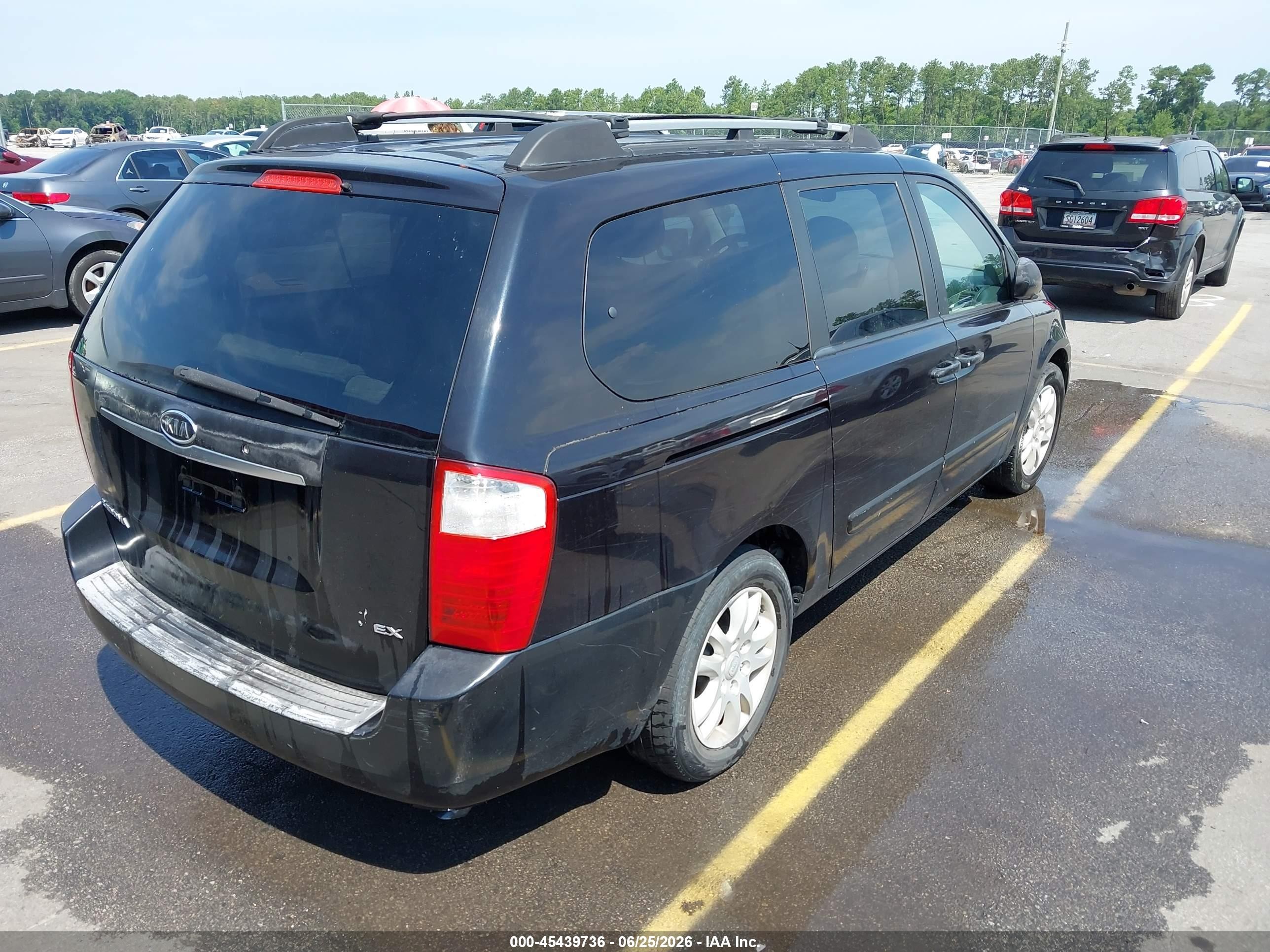 2007 Kia Sedona Ex Black vin: KNDMB233X76182939