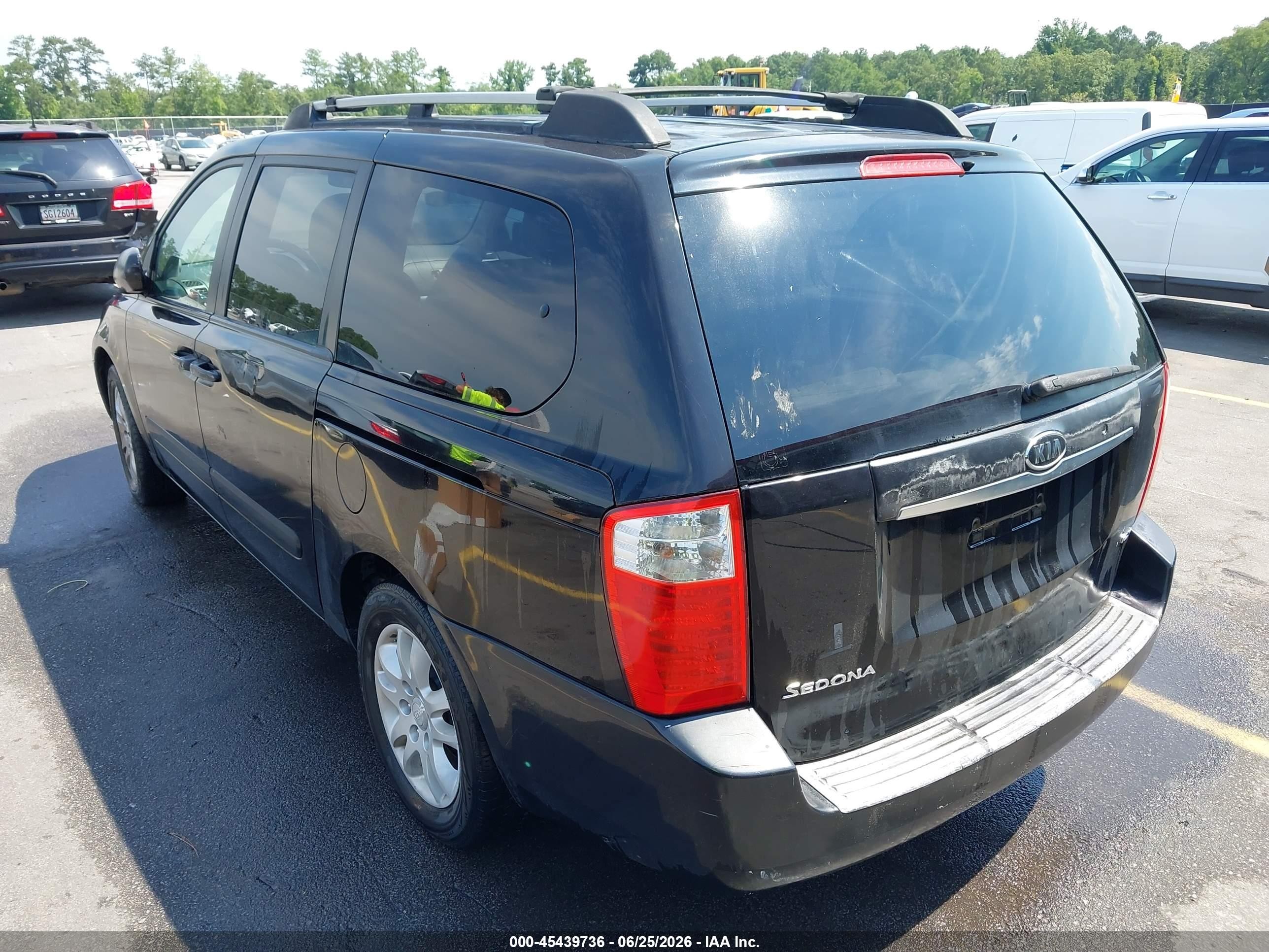 2007 Kia Sedona Ex Black vin: KNDMB233X76182939