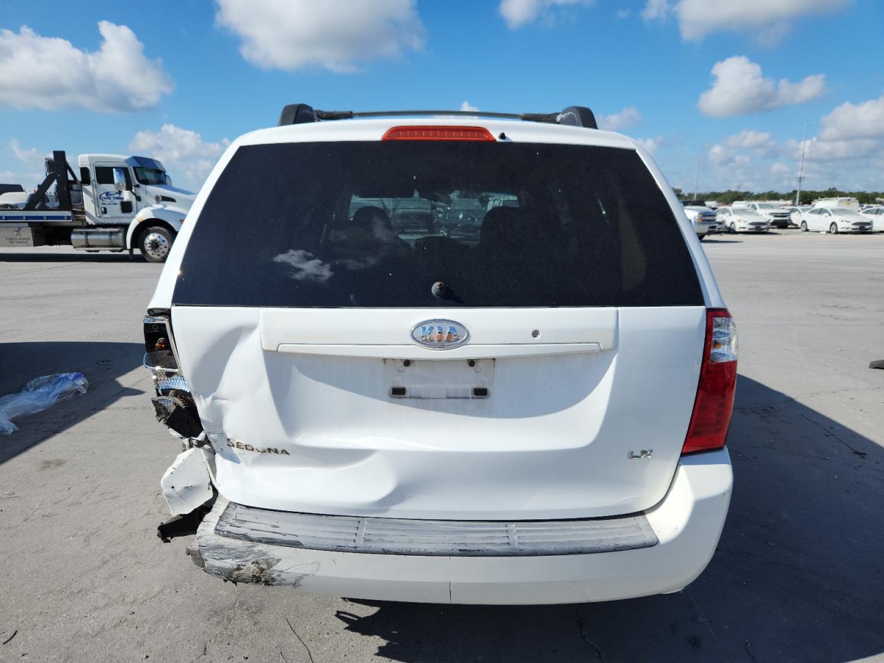2007 Kia Sedona Ex White vin: KNDMB233X76183847
