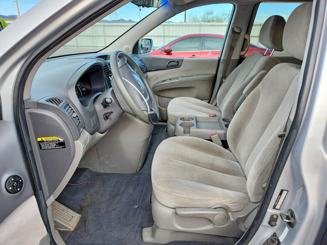 2008 Kia Sedona Lx Silver vin: KNDMB233X86231042