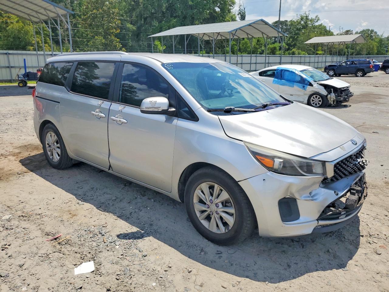 2015 Kia Sedona Lx Silver vin: KNDMB5C10F6038637