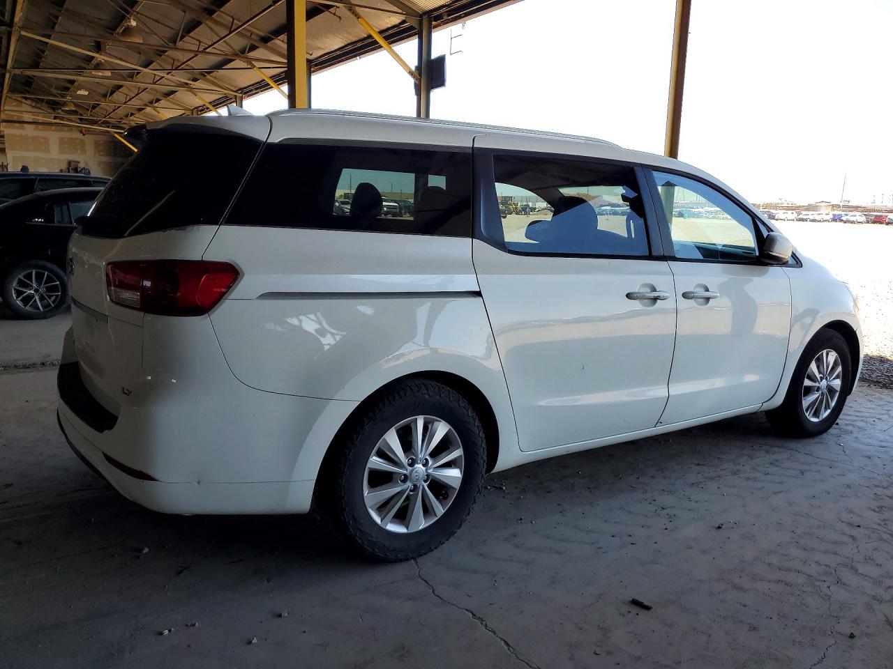 2015 Kia Sedona Lx White vin: KNDMB5C10F6045247
