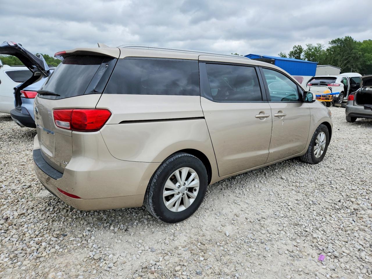 2016 Kia Sedona Lx Tan vin: KNDMB5C10G6098435