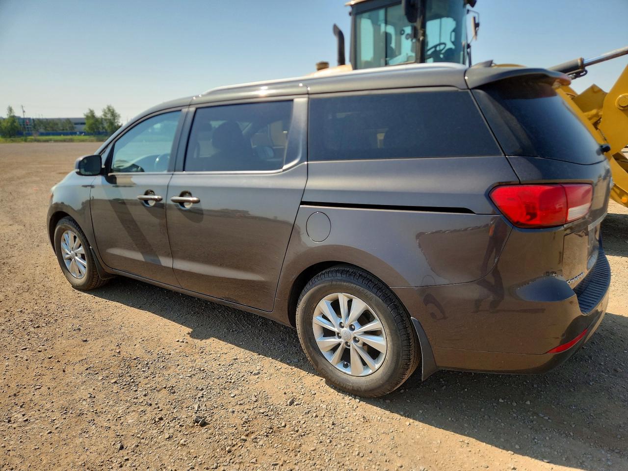 2015 Kia Sedona Lx Brown vin: KNDMB5C11F6015416