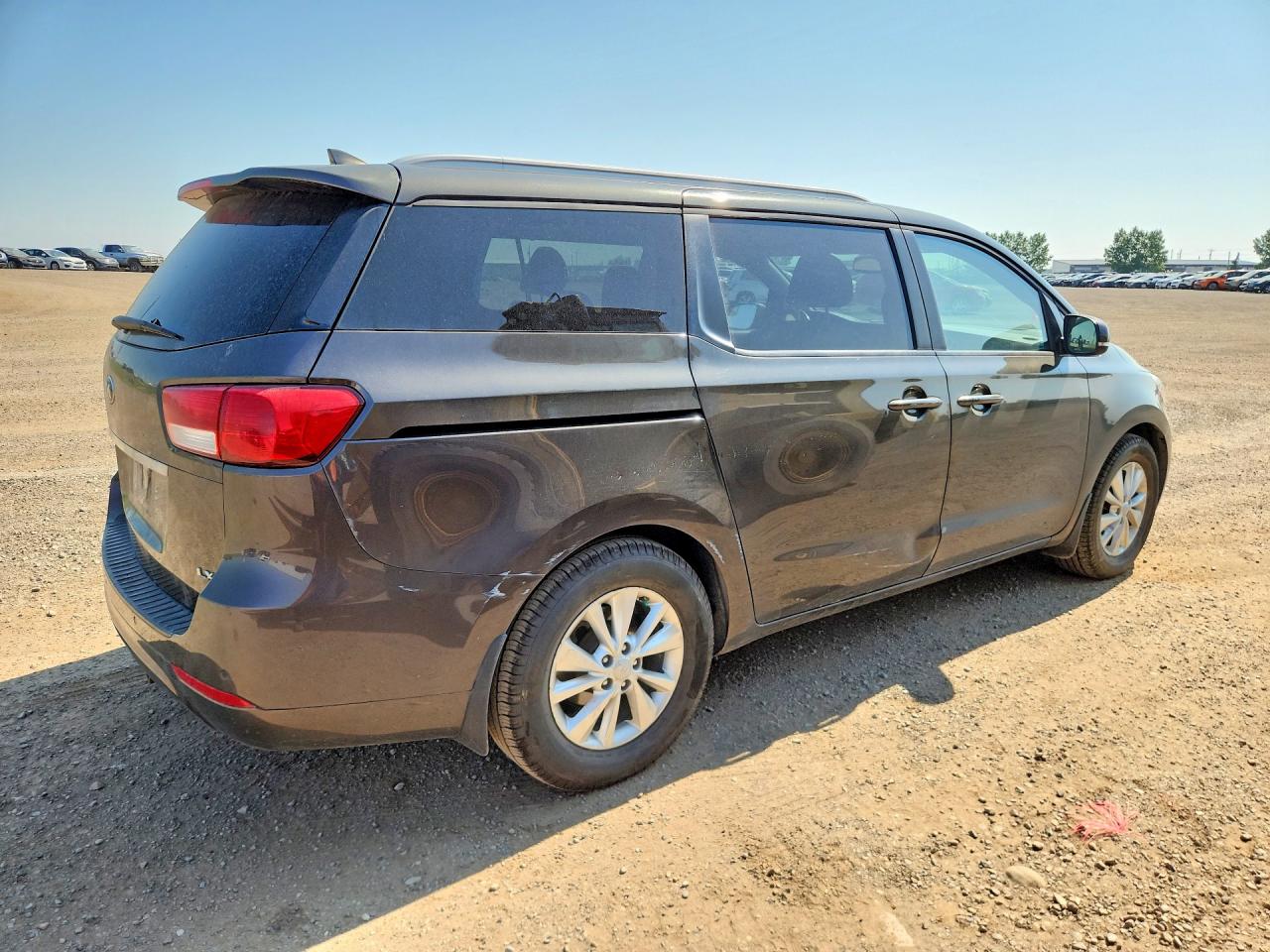 2015 Kia Sedona Lx Brown vin: KNDMB5C11F6015416