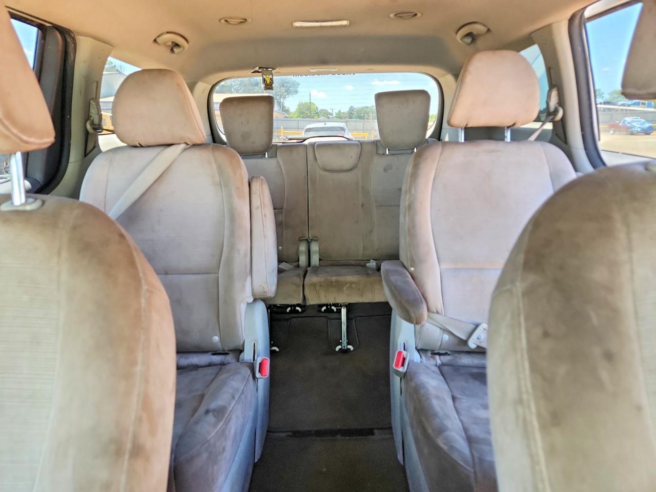 2015 Kia Sedona Lx White vin: KNDMB5C11F6021328