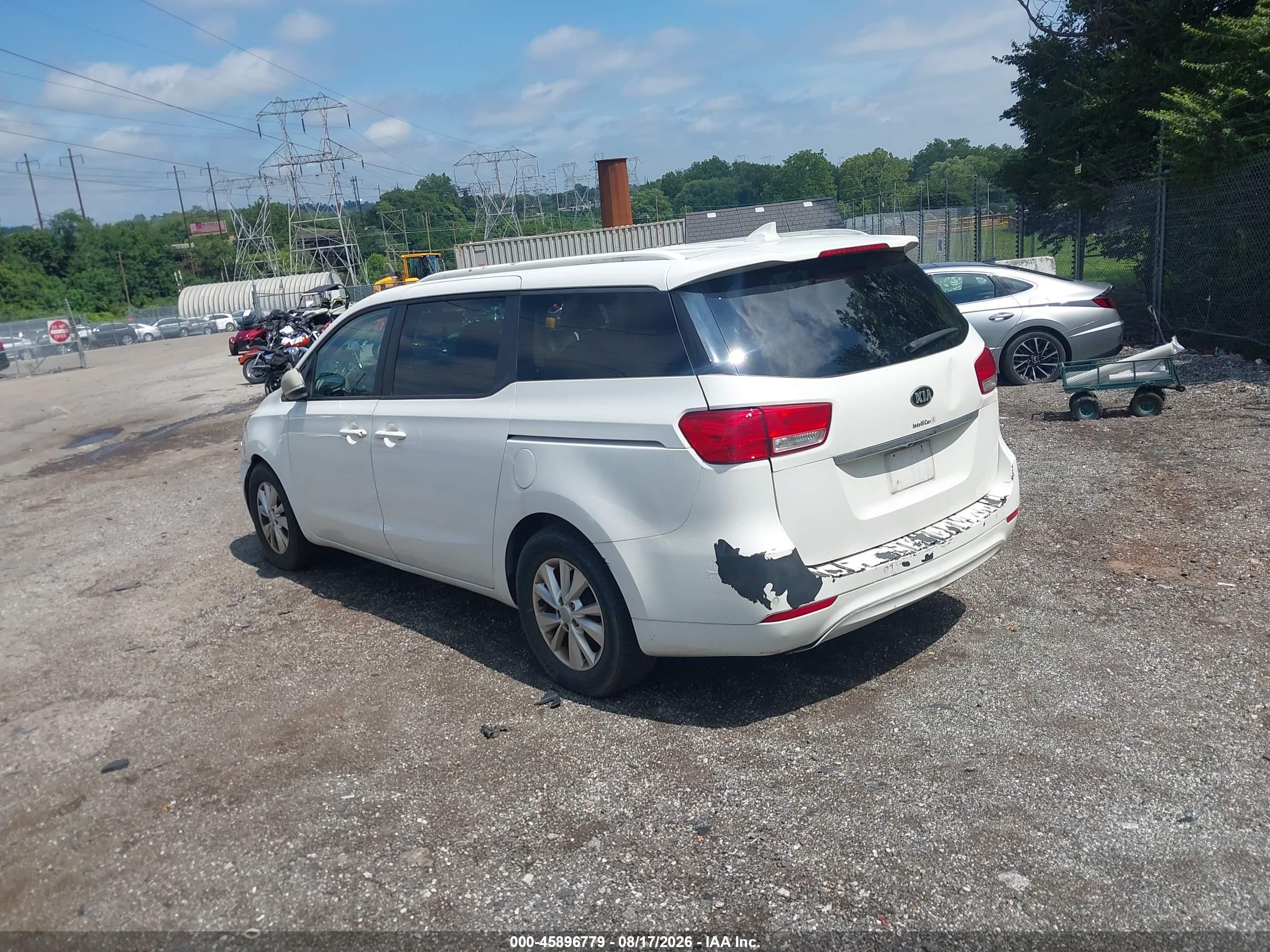 2015 Kia Sedona Lx White vin: KNDMB5C11F6021605
