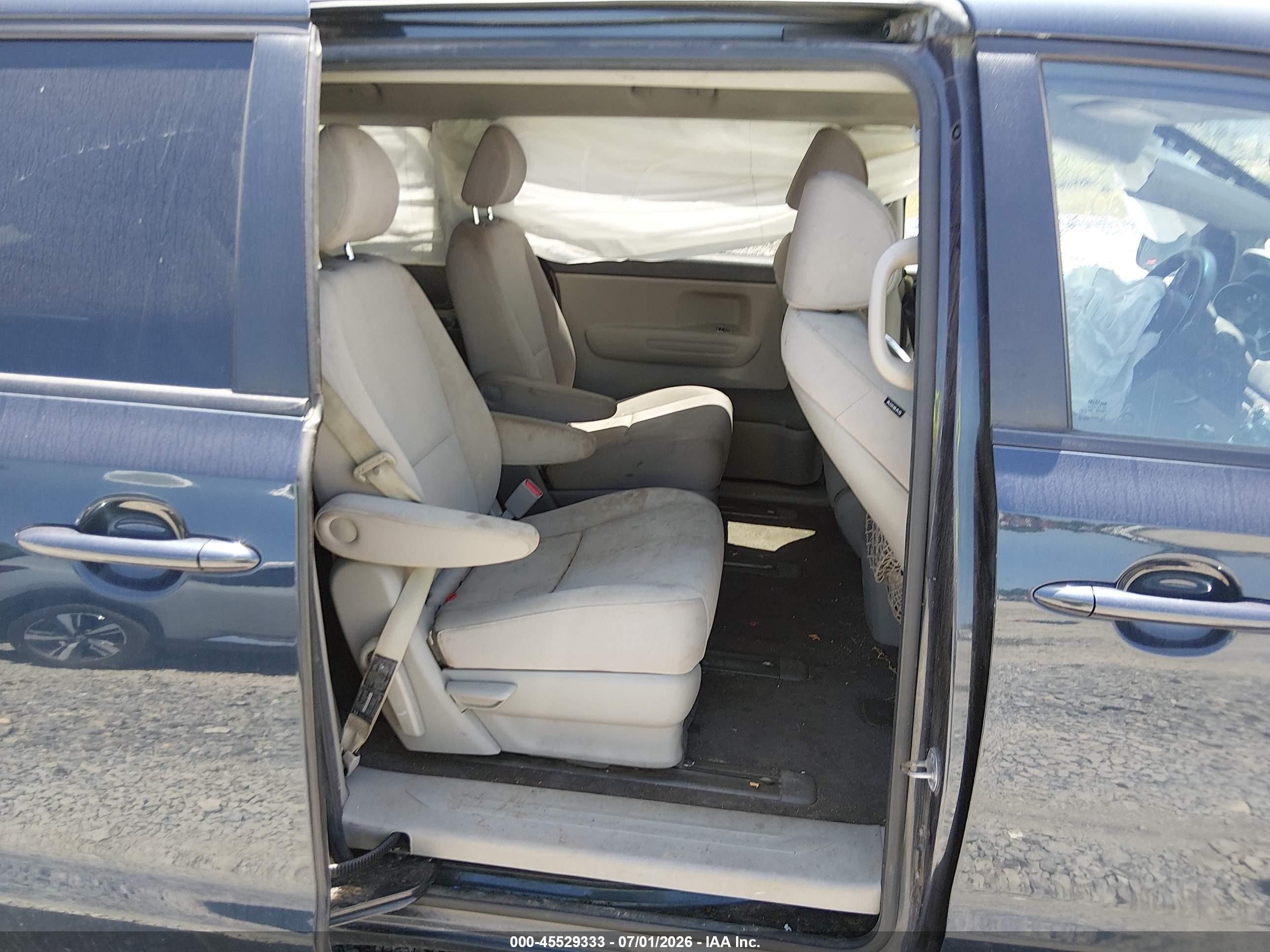 2015 Kia Sedona Lx Dark Blue vin: KNDMB5C11F6031597