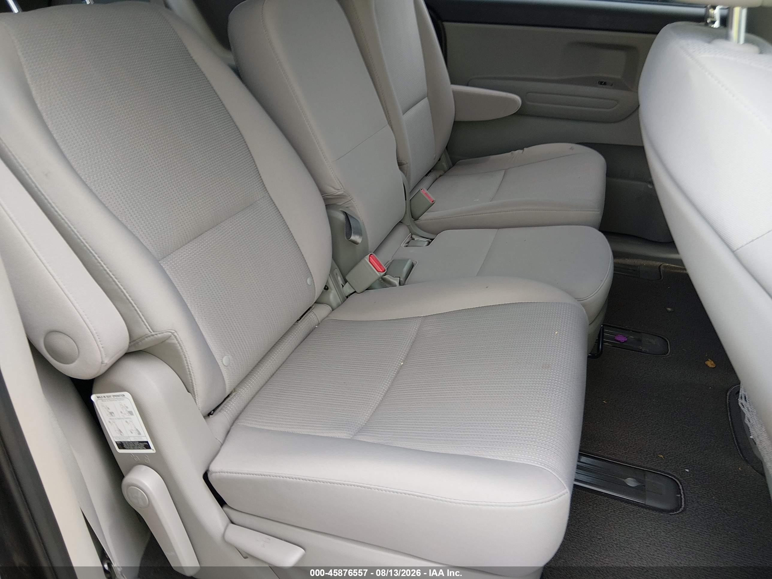2019 Kia Sedona Lx Gray vin: KNDMB5C11K6525484